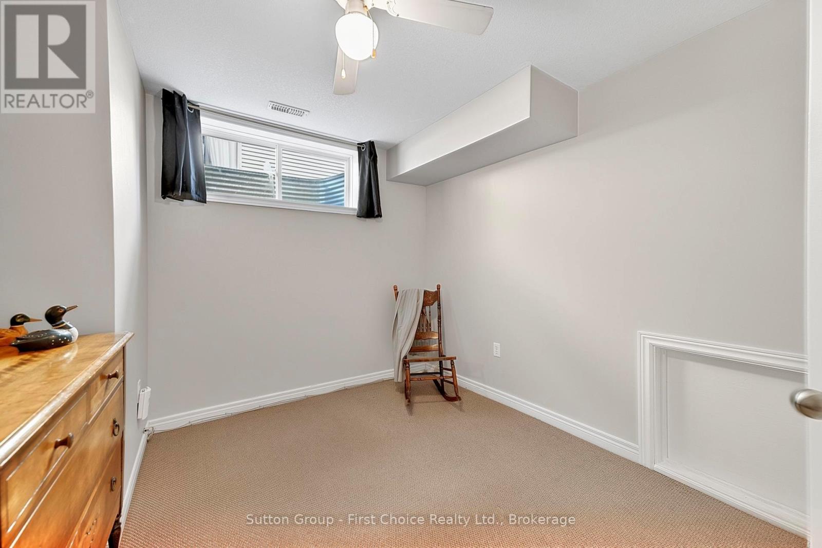 670 Reid Crescent Property Photo 35