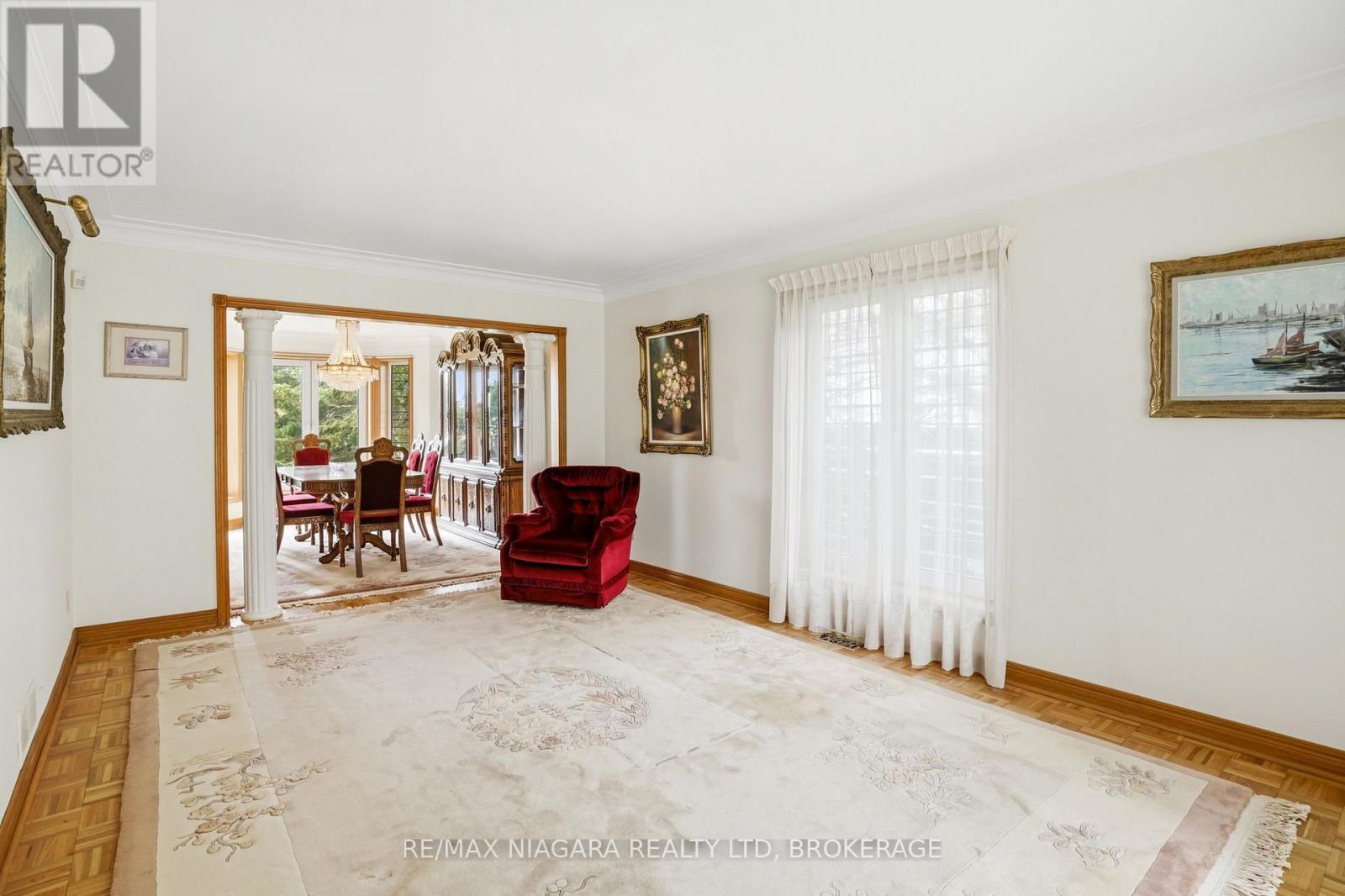 599 Lakeshore Road E Property Photo 18