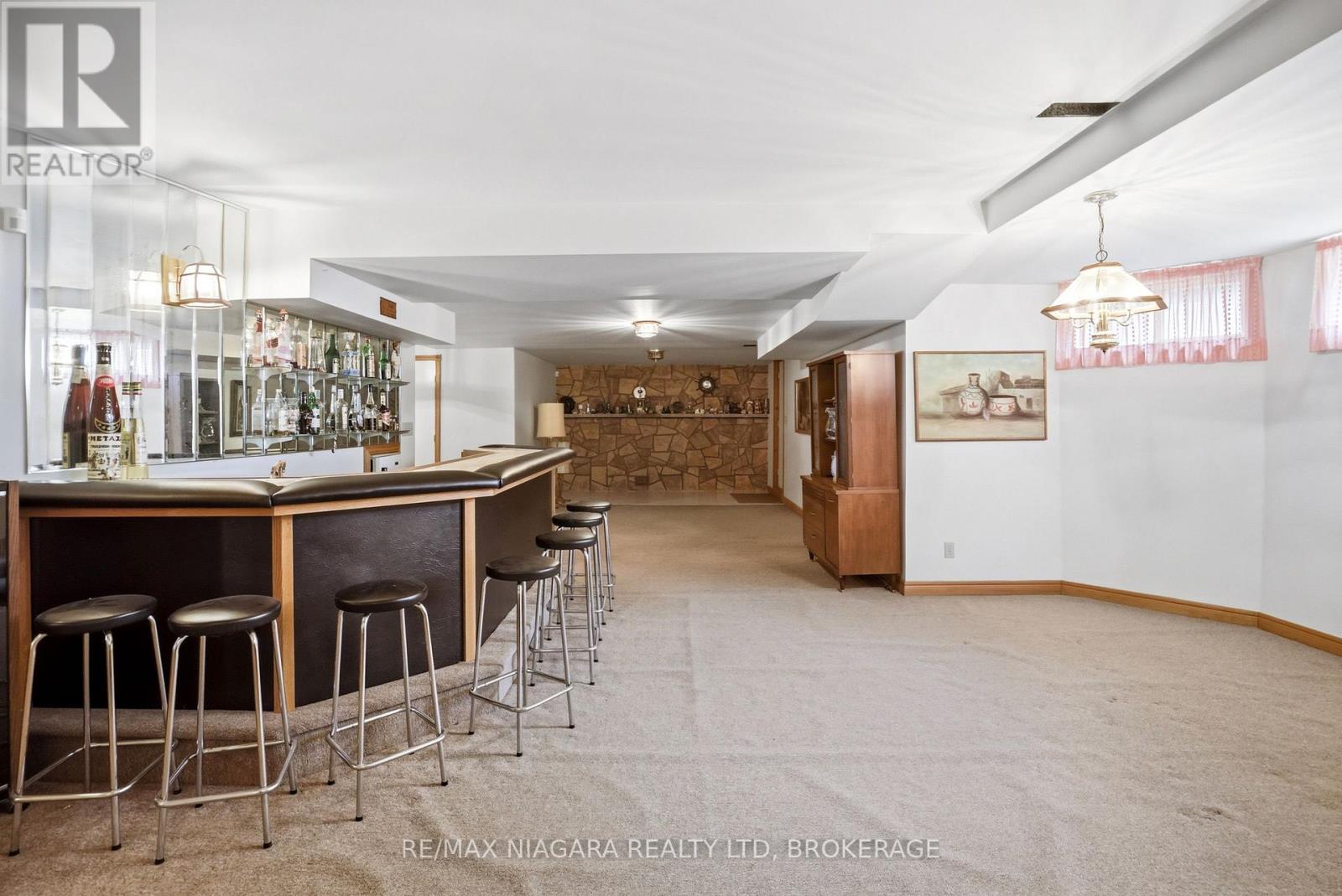 599 Lakeshore Road E Property Photo 27