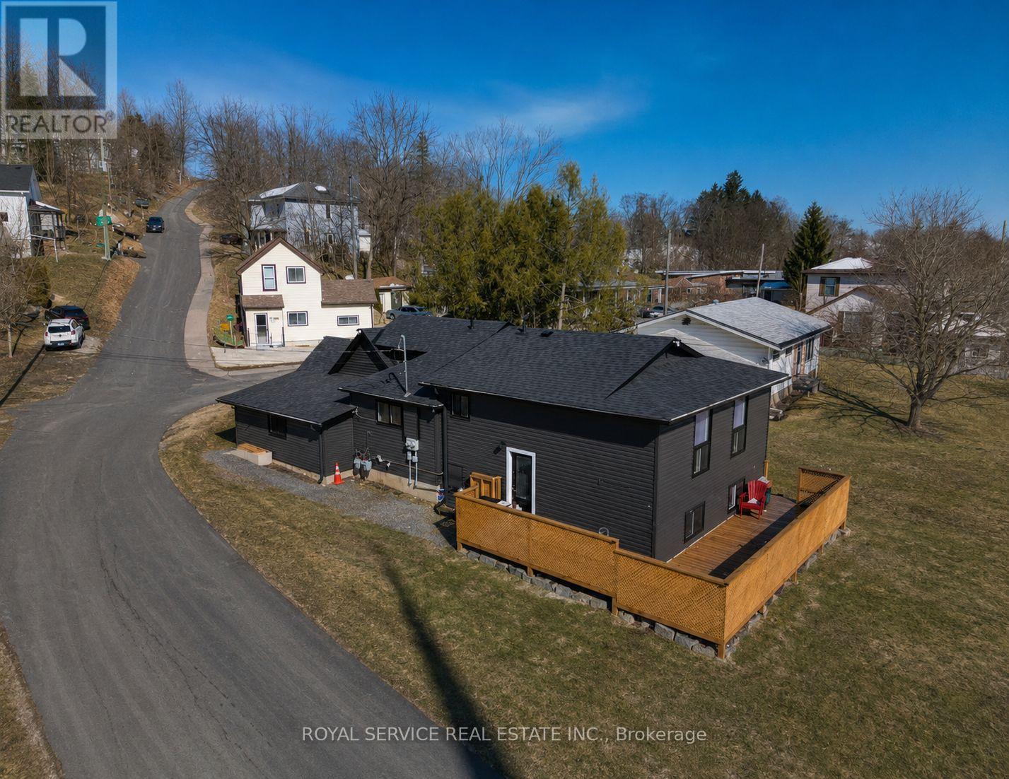 69 Maple Street Property Photo 1