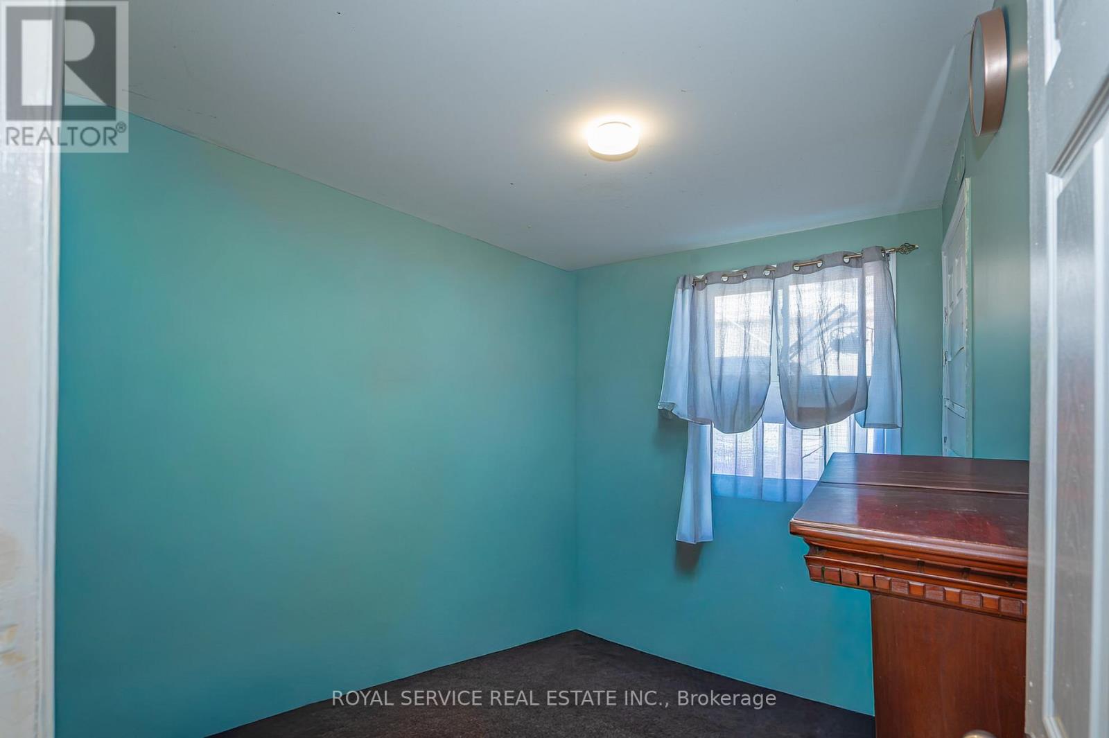 69 Maple Street Property Photo 16