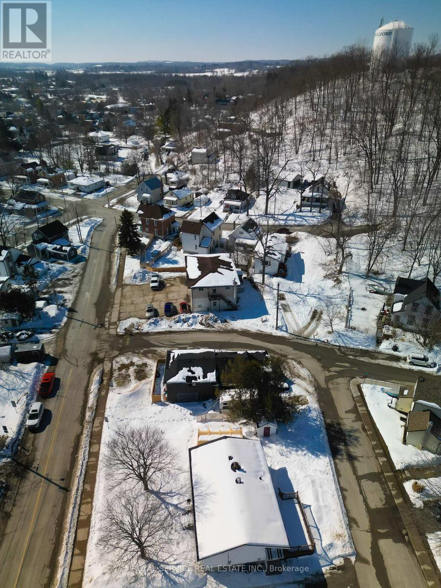 69 Maple Street Property Photo 26