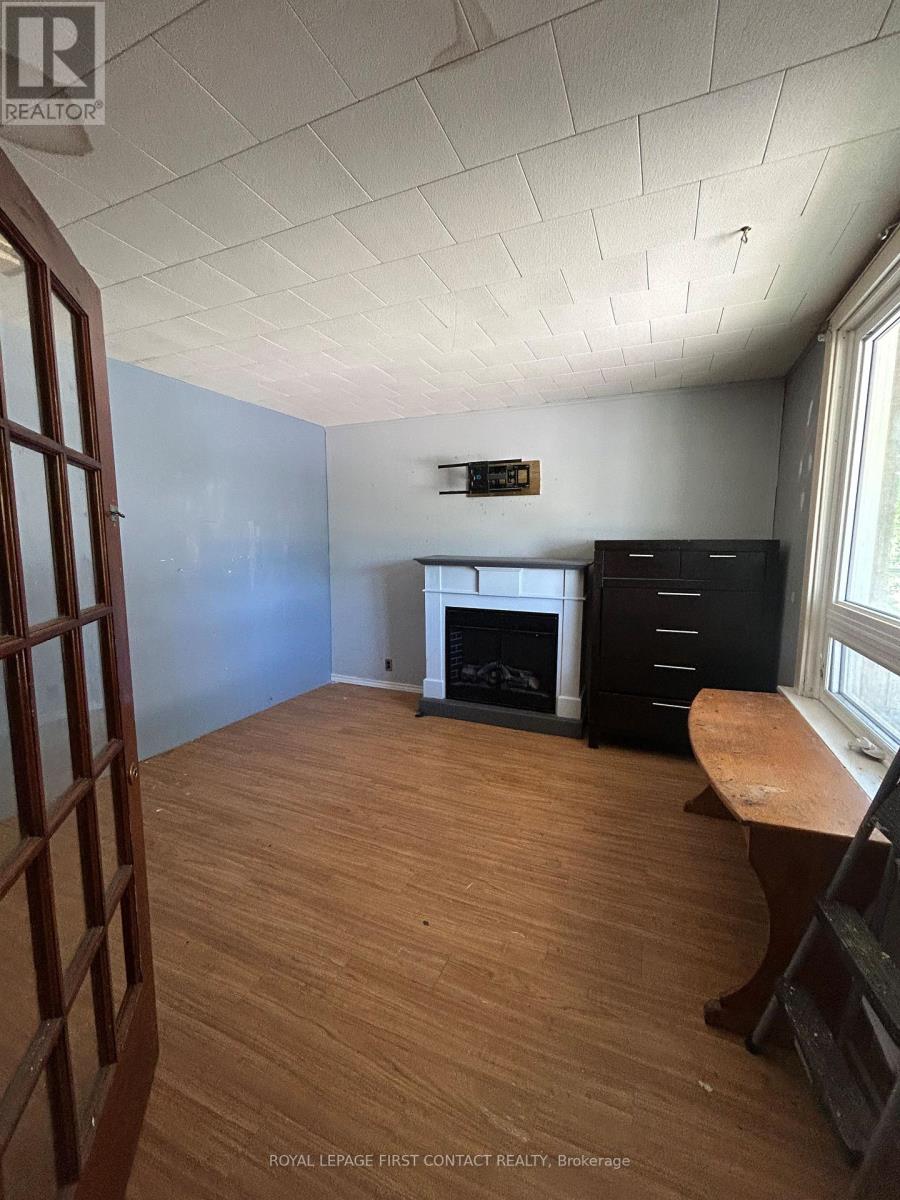 1068 1st A Avenue W Property Photo 5
