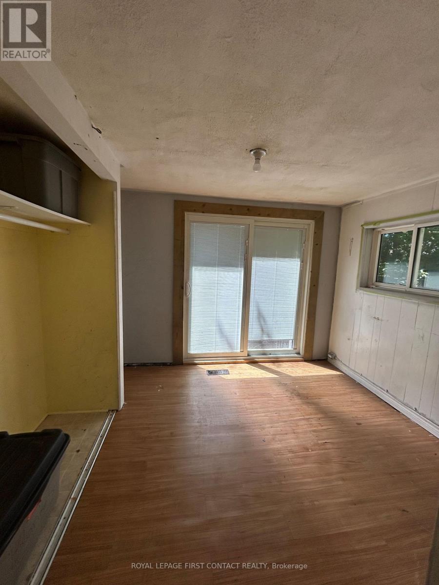 1068 1st A Avenue W Property Photo 8