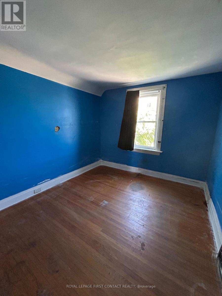 1068 1st A Avenue W Property Photo 12