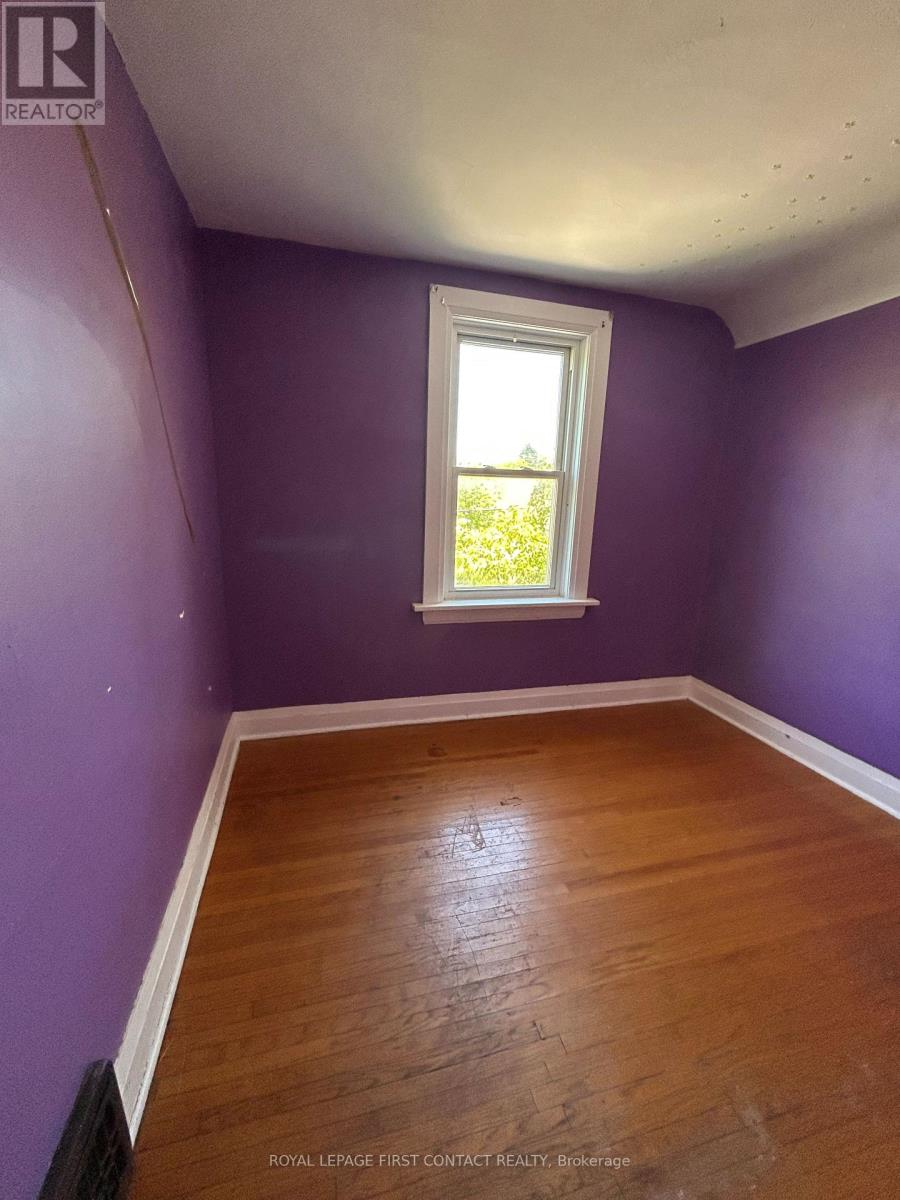 1068 1st A Avenue W Property Photo 13