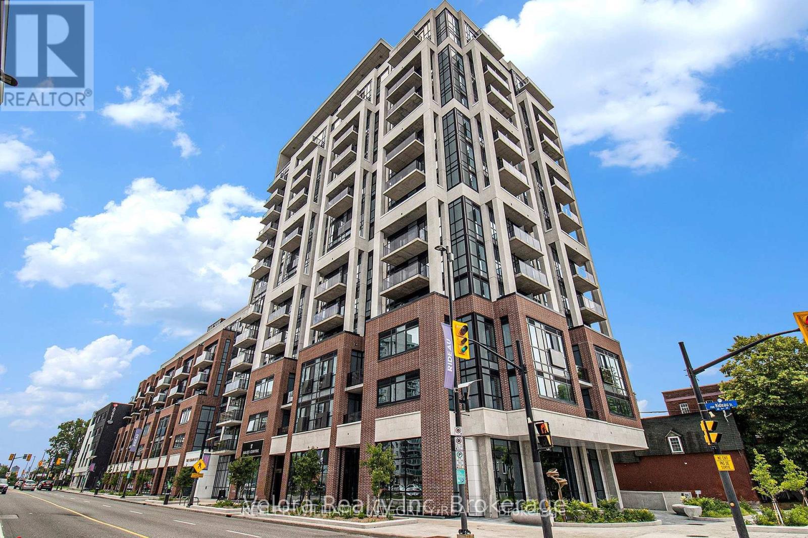 905 - 560 RIDEAU STREET Property Photo 1