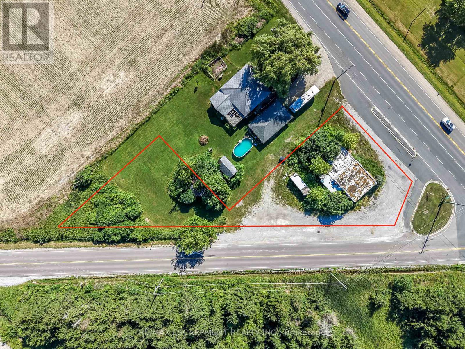 3819 Highway 6 Property Photo 3