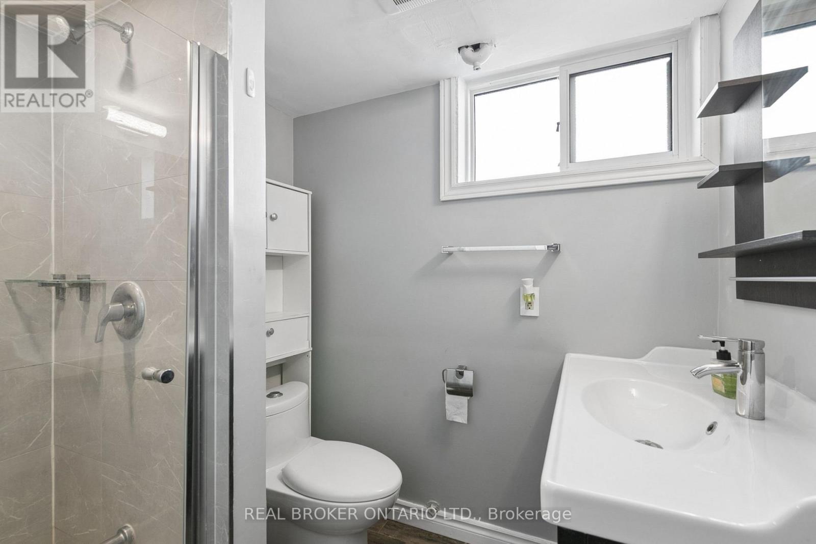 74 Helene Crescent Property Photo 17