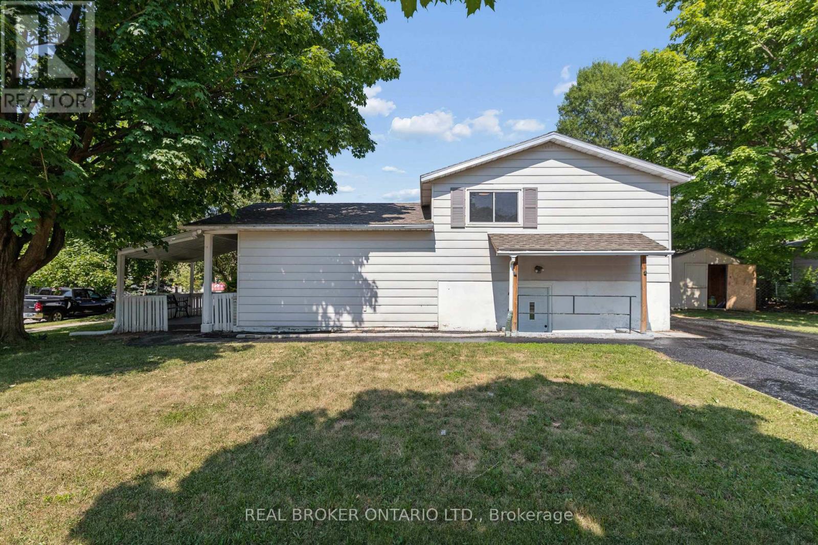 74 Helene Crescent Property Photo 24