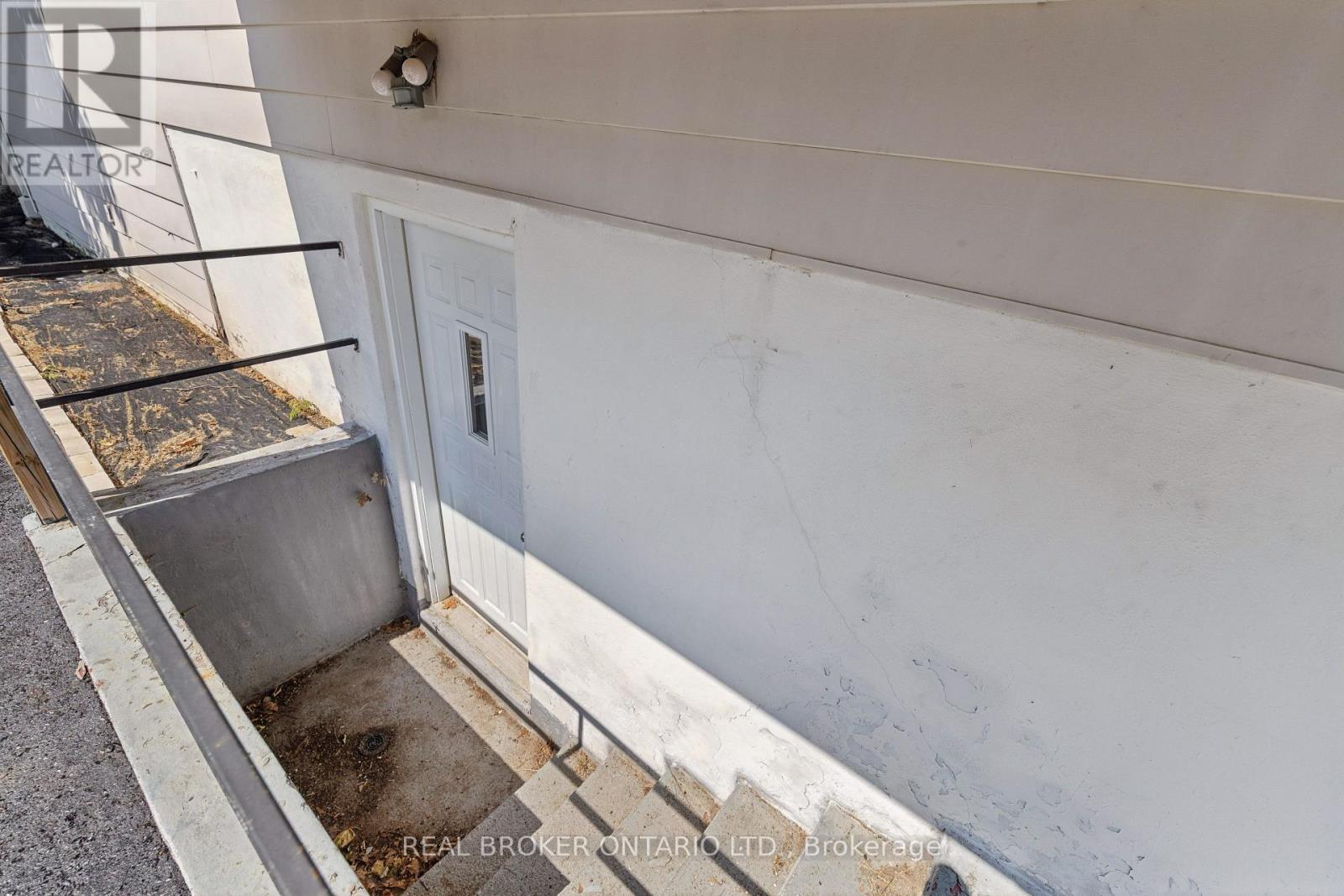 74 Helene Crescent Property Photo 26
