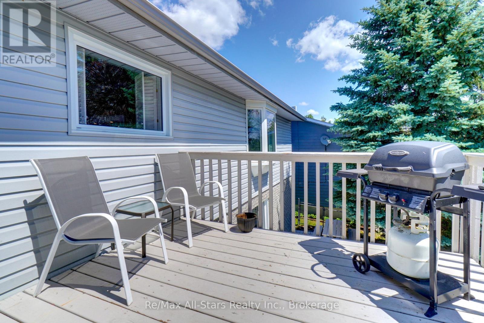 16 Cedartree Lane Property Photo 23