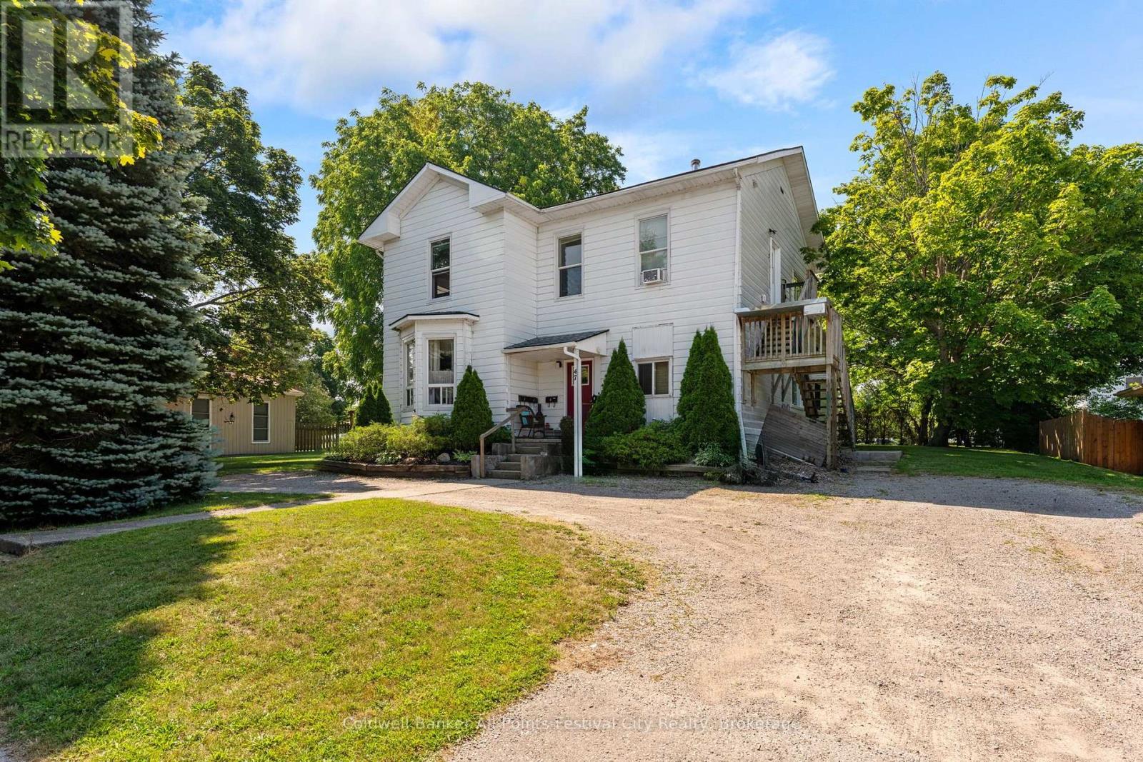 47 Elgin Avenue W Property Photo 2