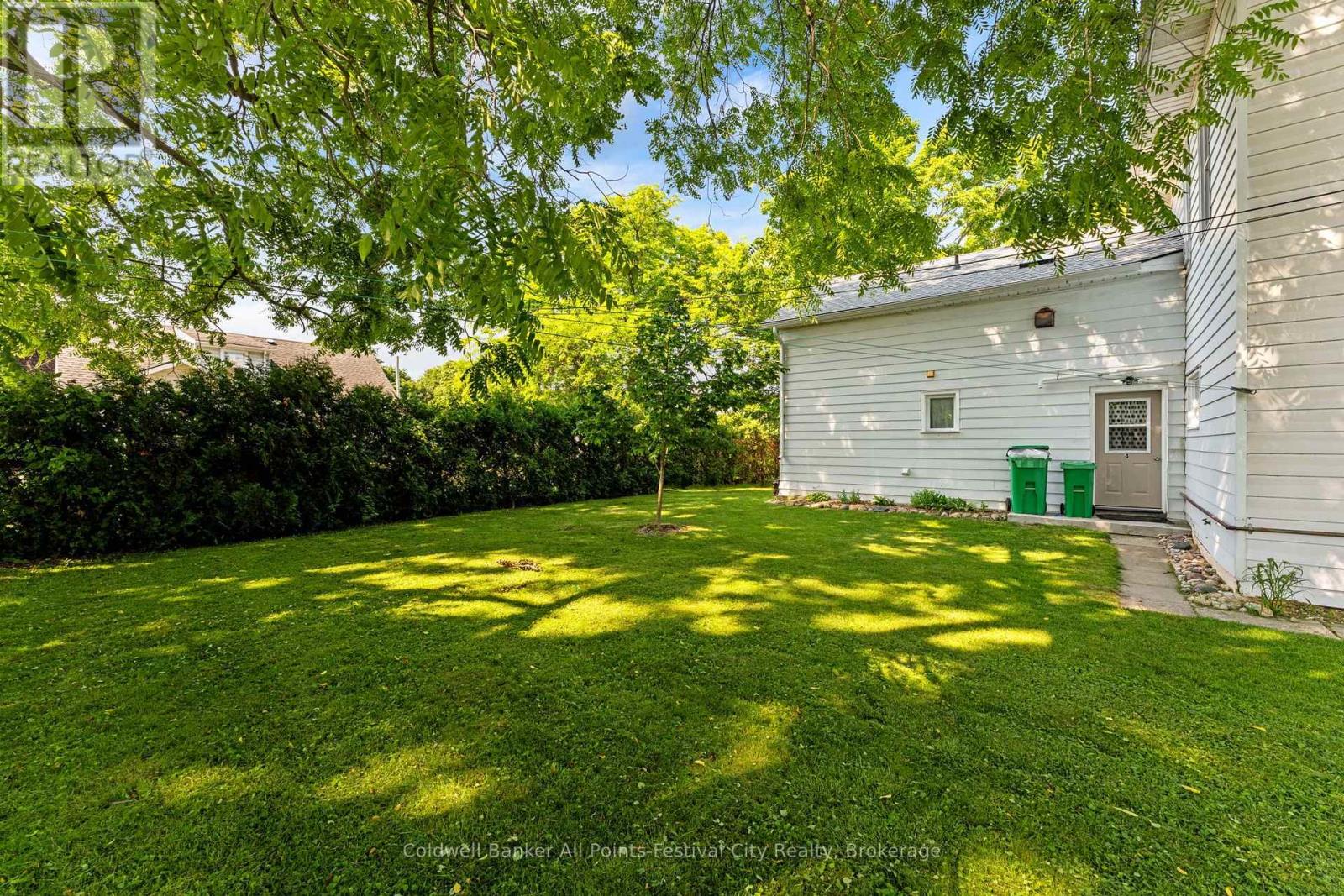 47 Elgin Avenue W Property Photo 6