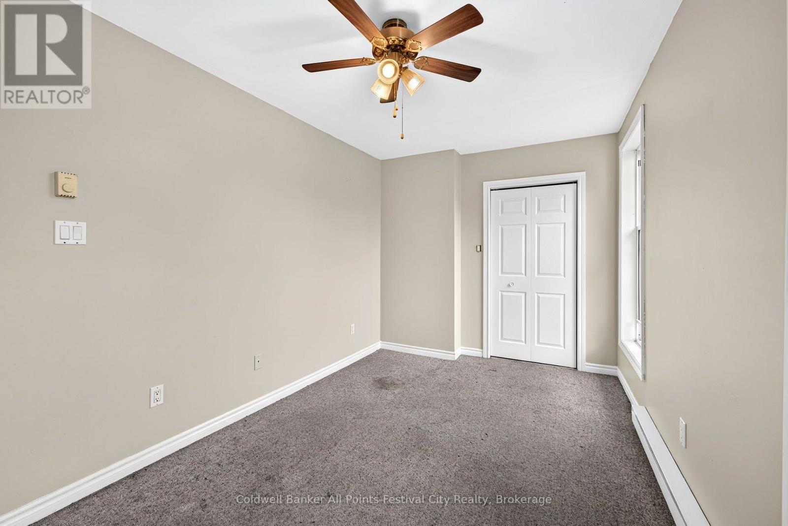 47 Elgin Avenue W Property Photo 13