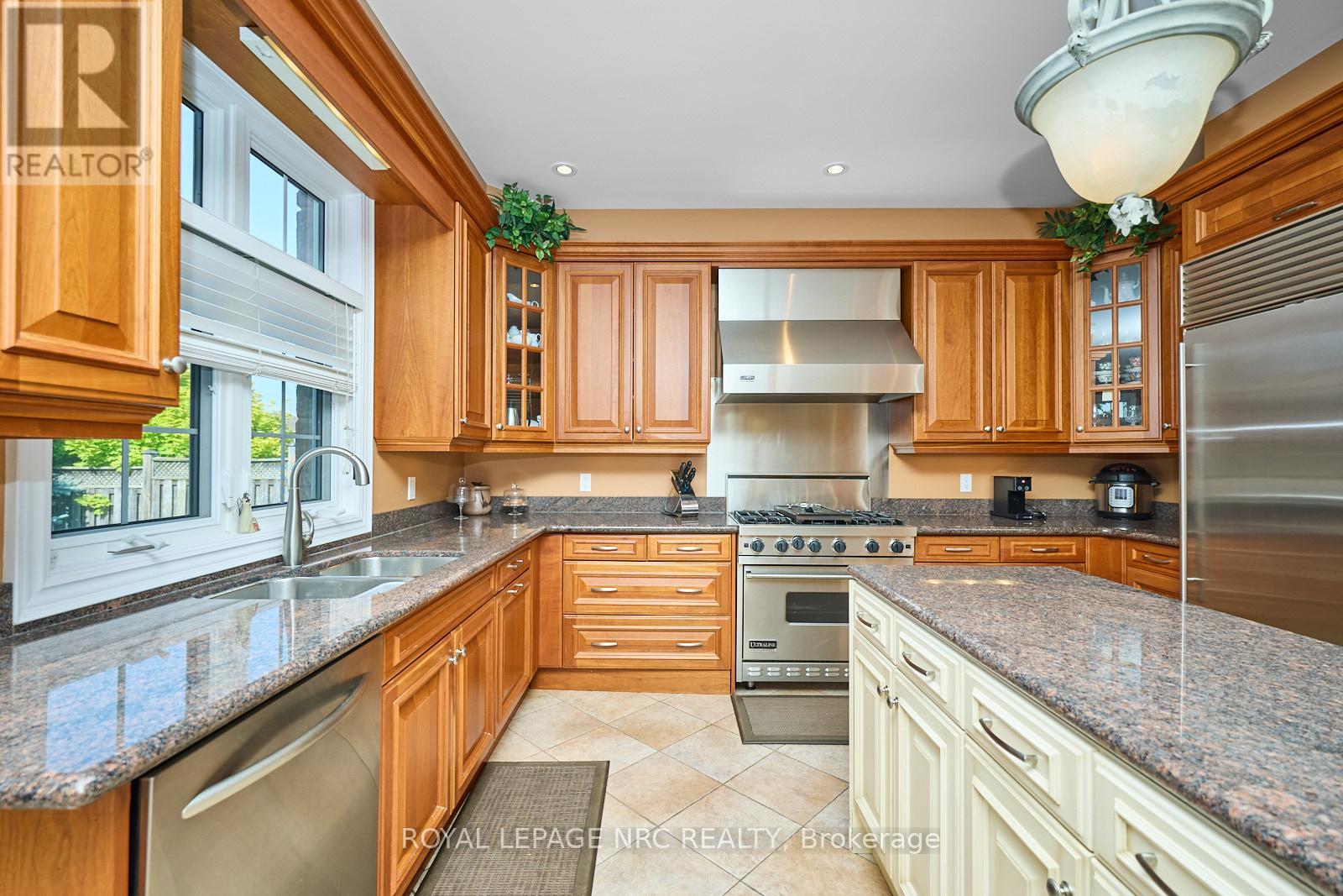 7995 Cathedral Drive Property Photo 14