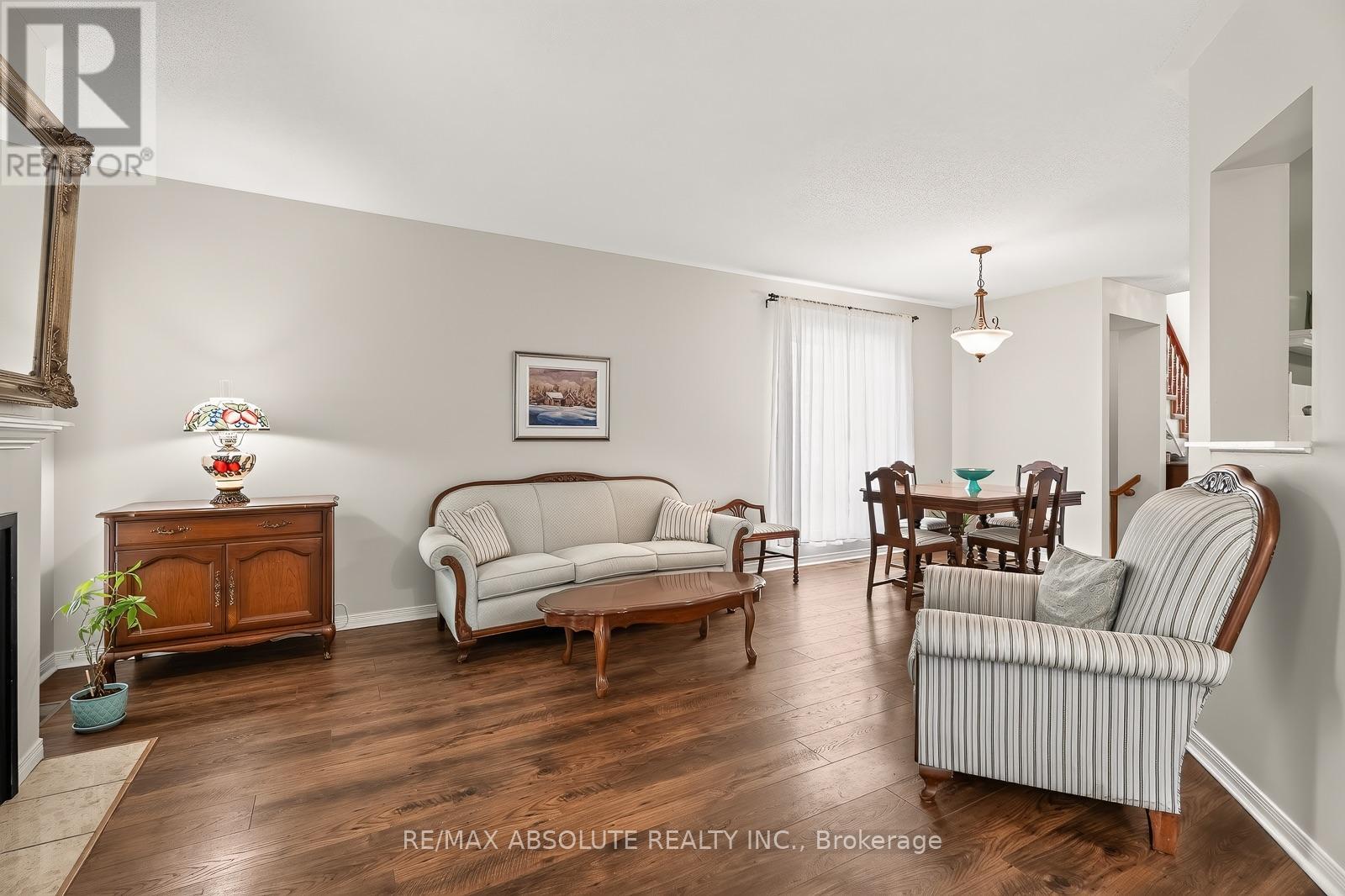 36 Chantilly Gate Property Photo 15