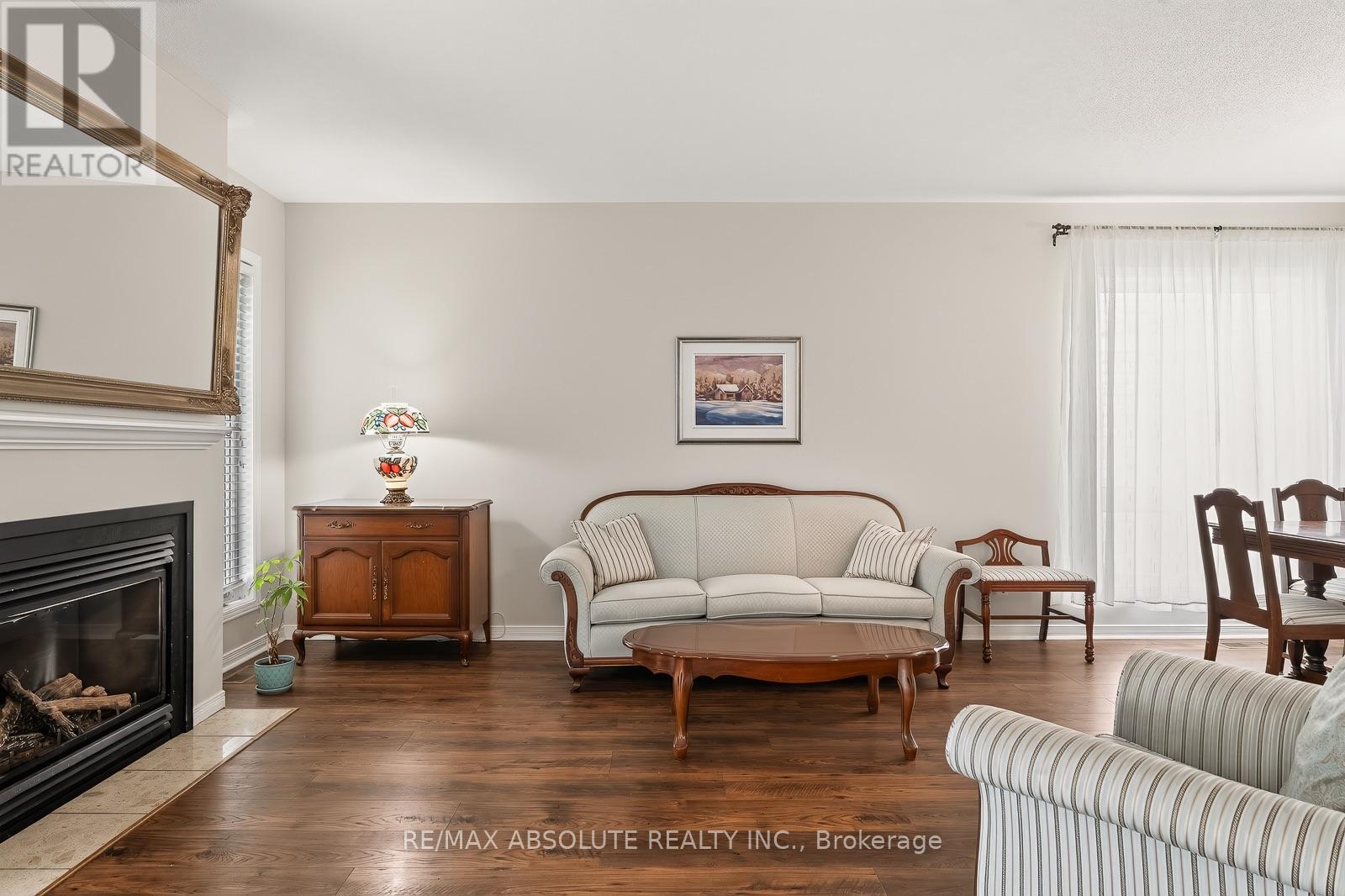 36 Chantilly Gate Property Photo 16