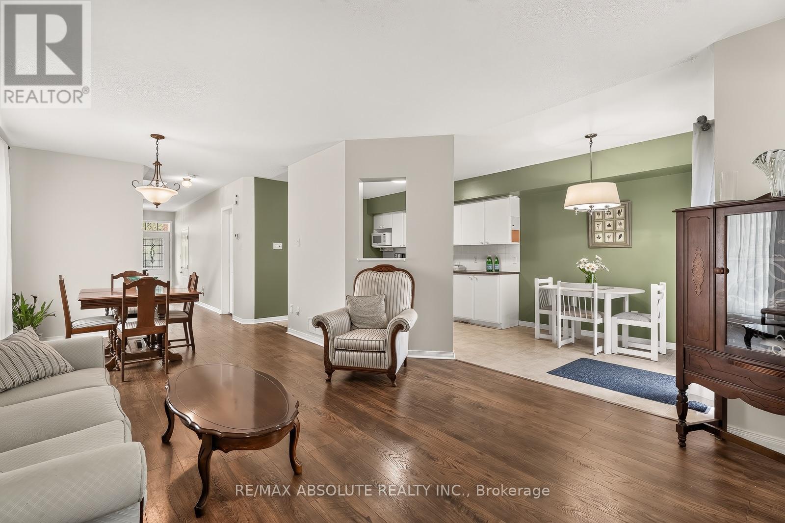 36 Chantilly Gate Property Photo 17