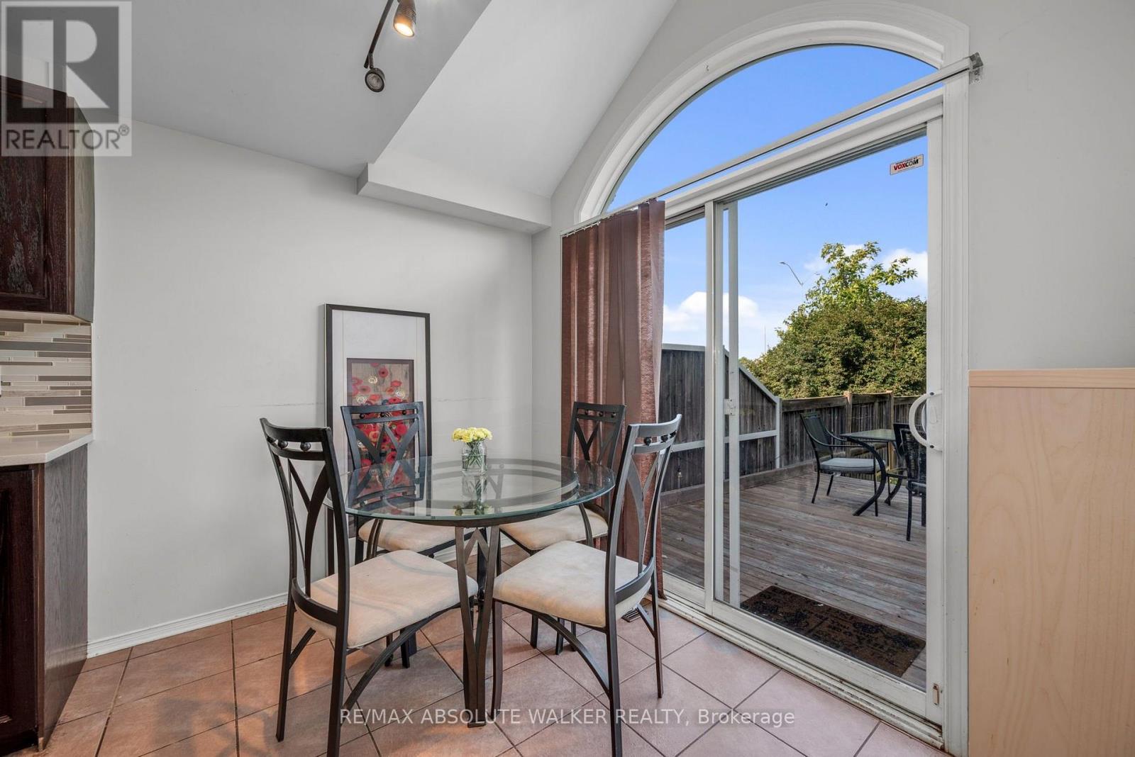 1104 Candlewood Street Property Photo 13