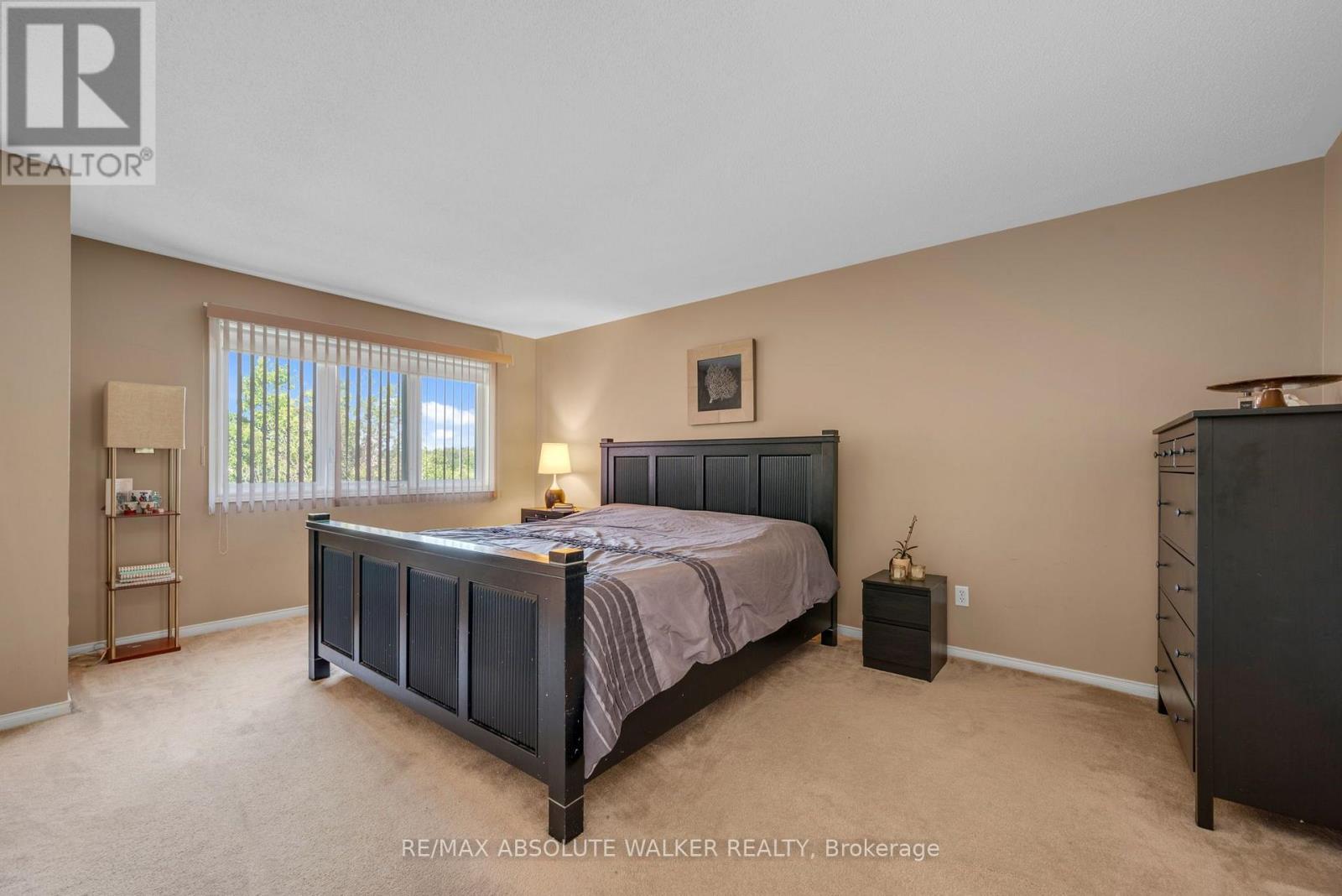 1104 Candlewood Street Property Photo 16