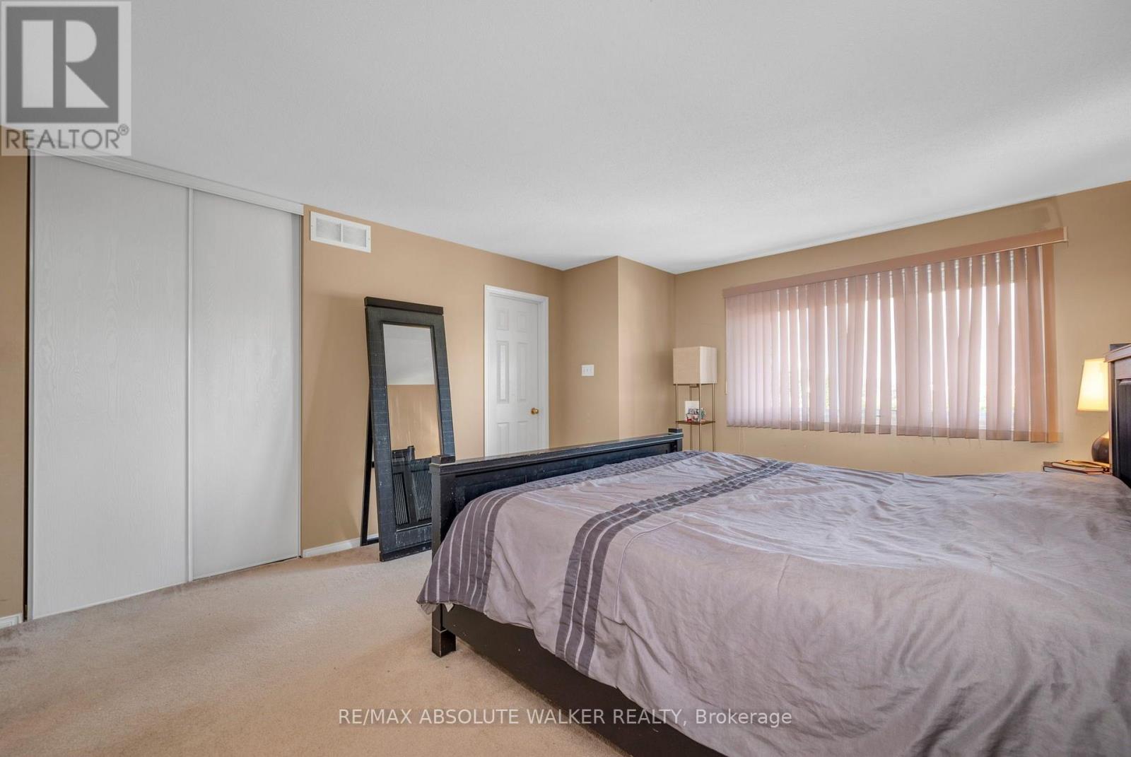 1104 Candlewood Street Property Photo 17