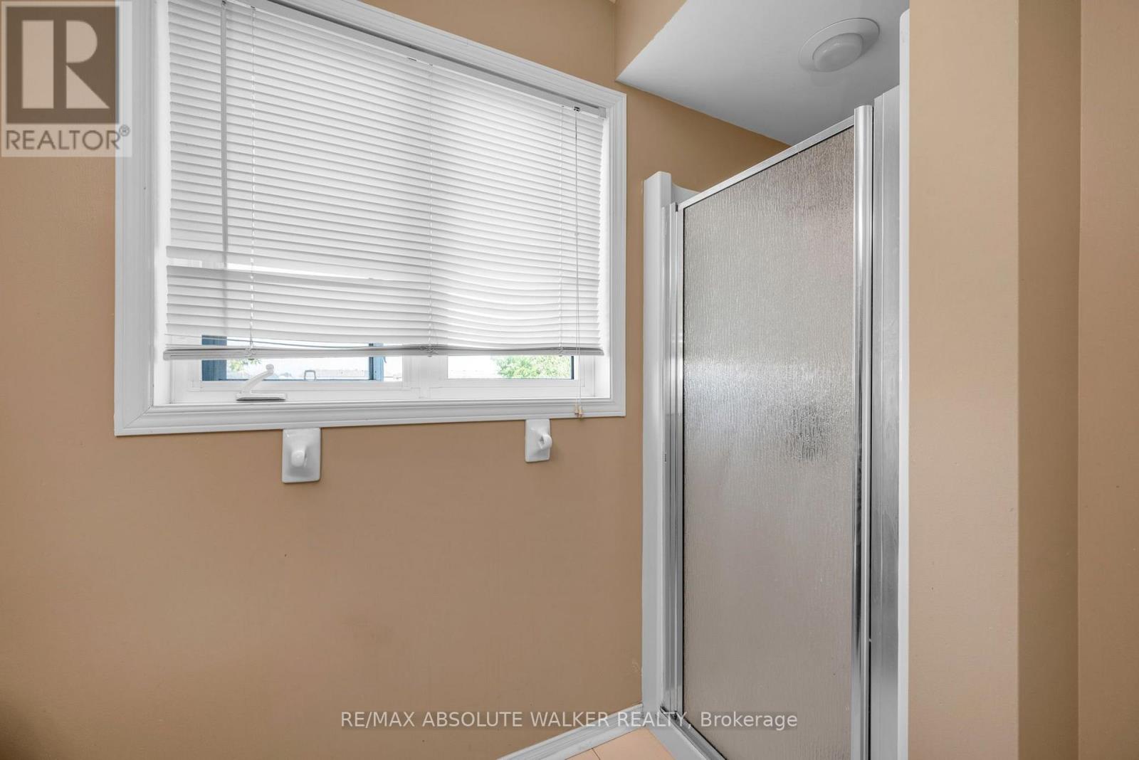 1104 Candlewood Street Property Photo 19