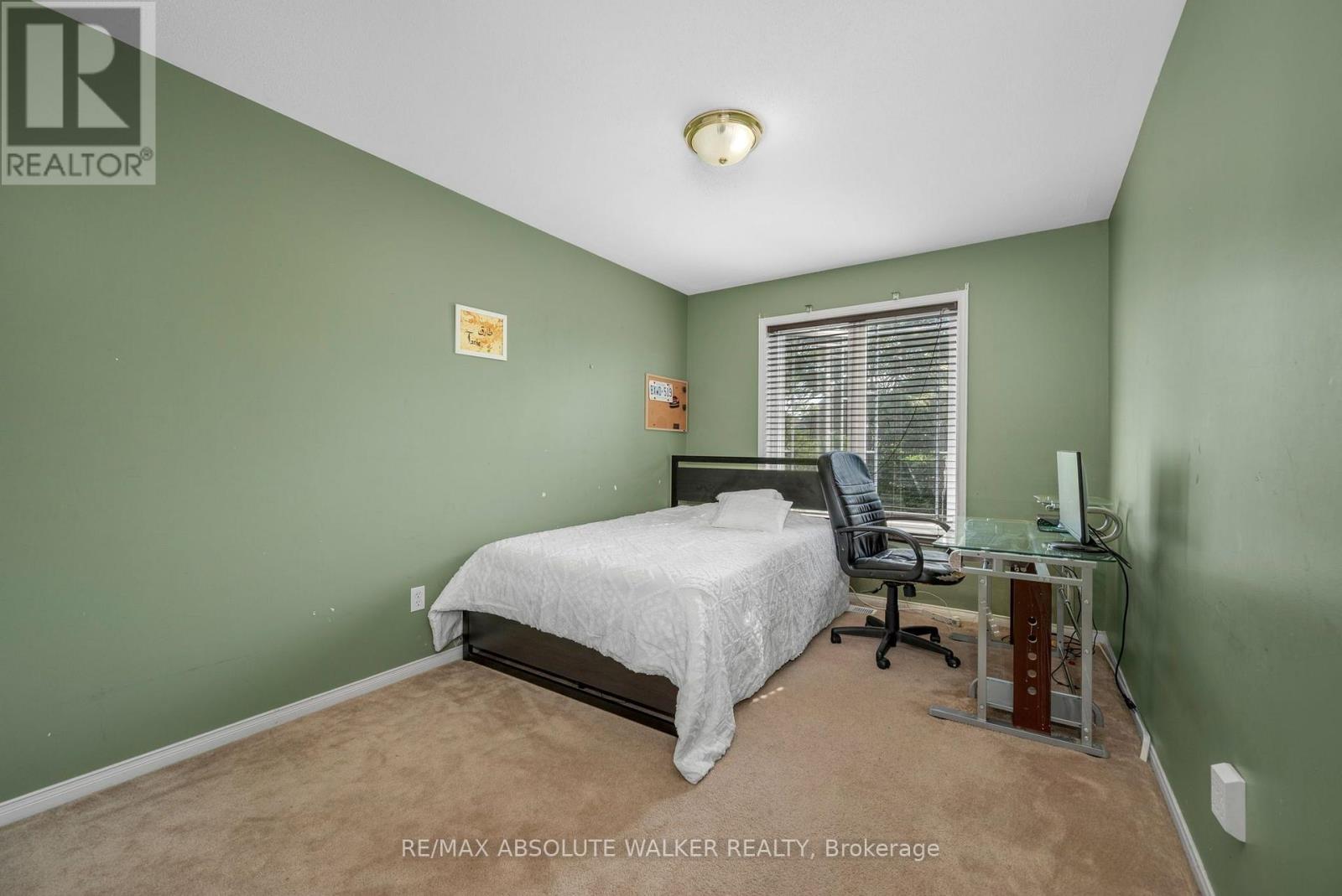 1104 Candlewood Street Property Photo 20