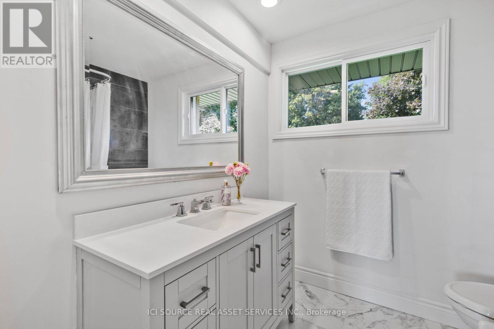50 Oak Avenue Property Photo 10