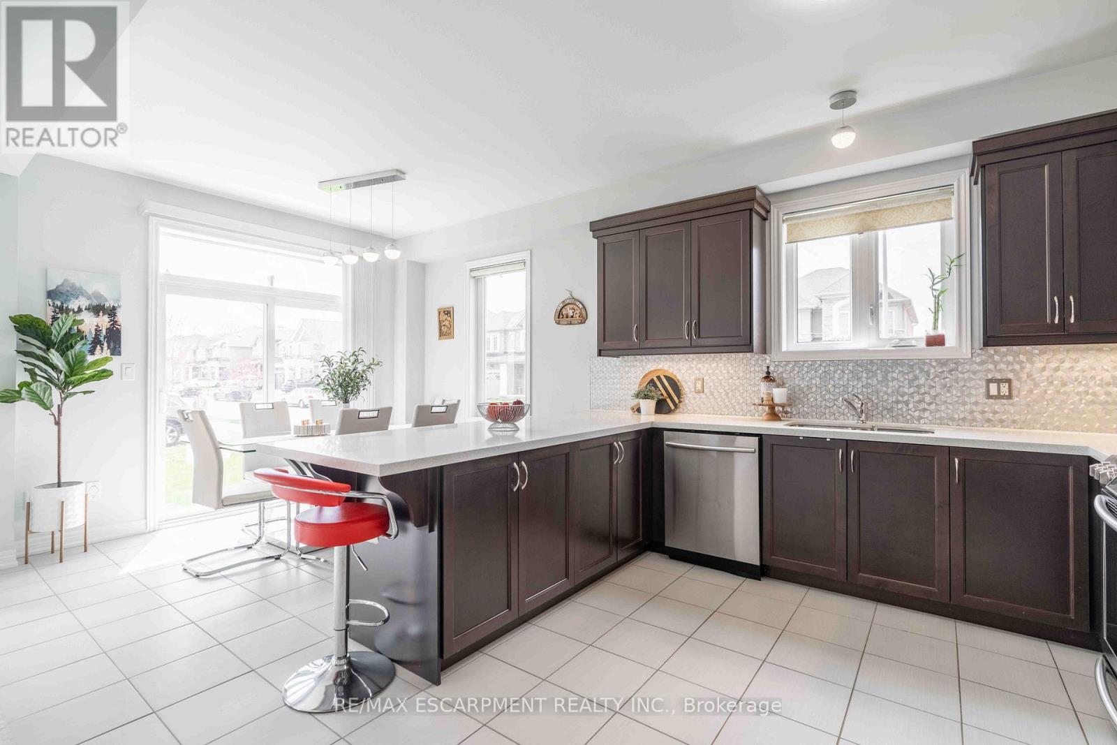 3 Narbonne Crescent Property Photo 22