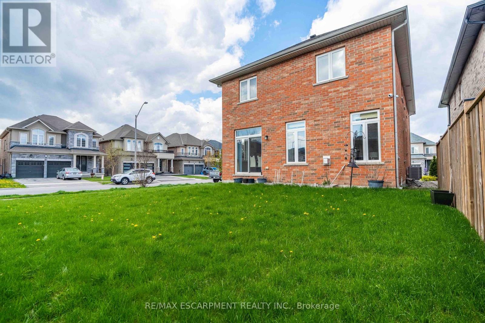 3 Narbonne Crescent Property Photo 45