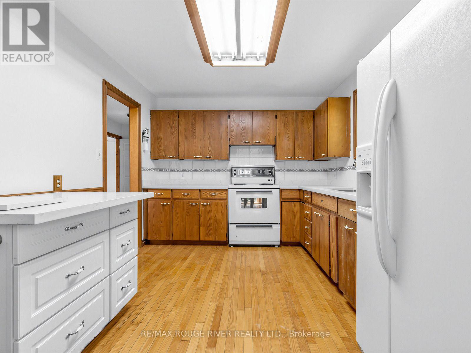 555247 Mono-amaranth Townline Property Photo 10