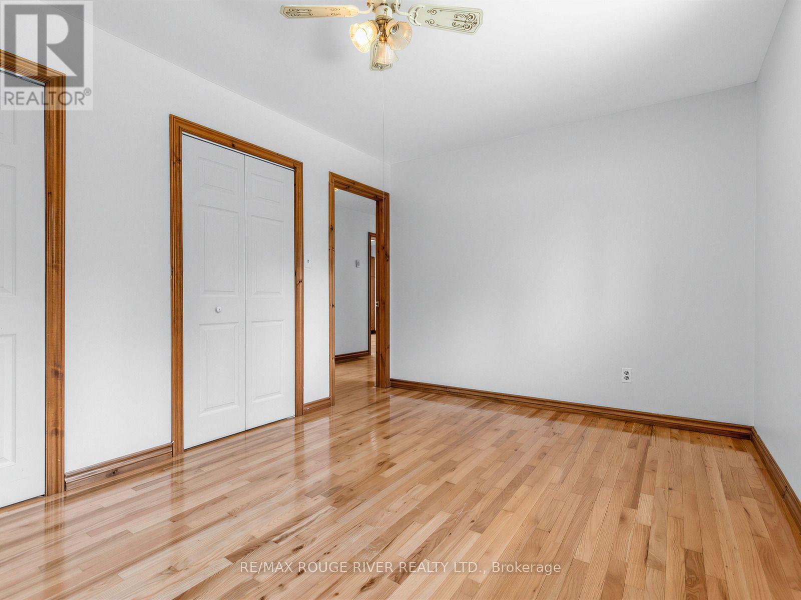 555247 Mono-amaranth Townline Property Photo 14