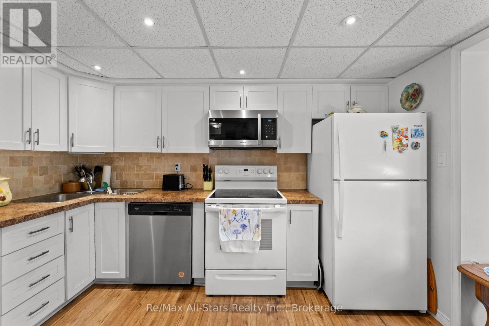 53 Helen Street Property Photo 16