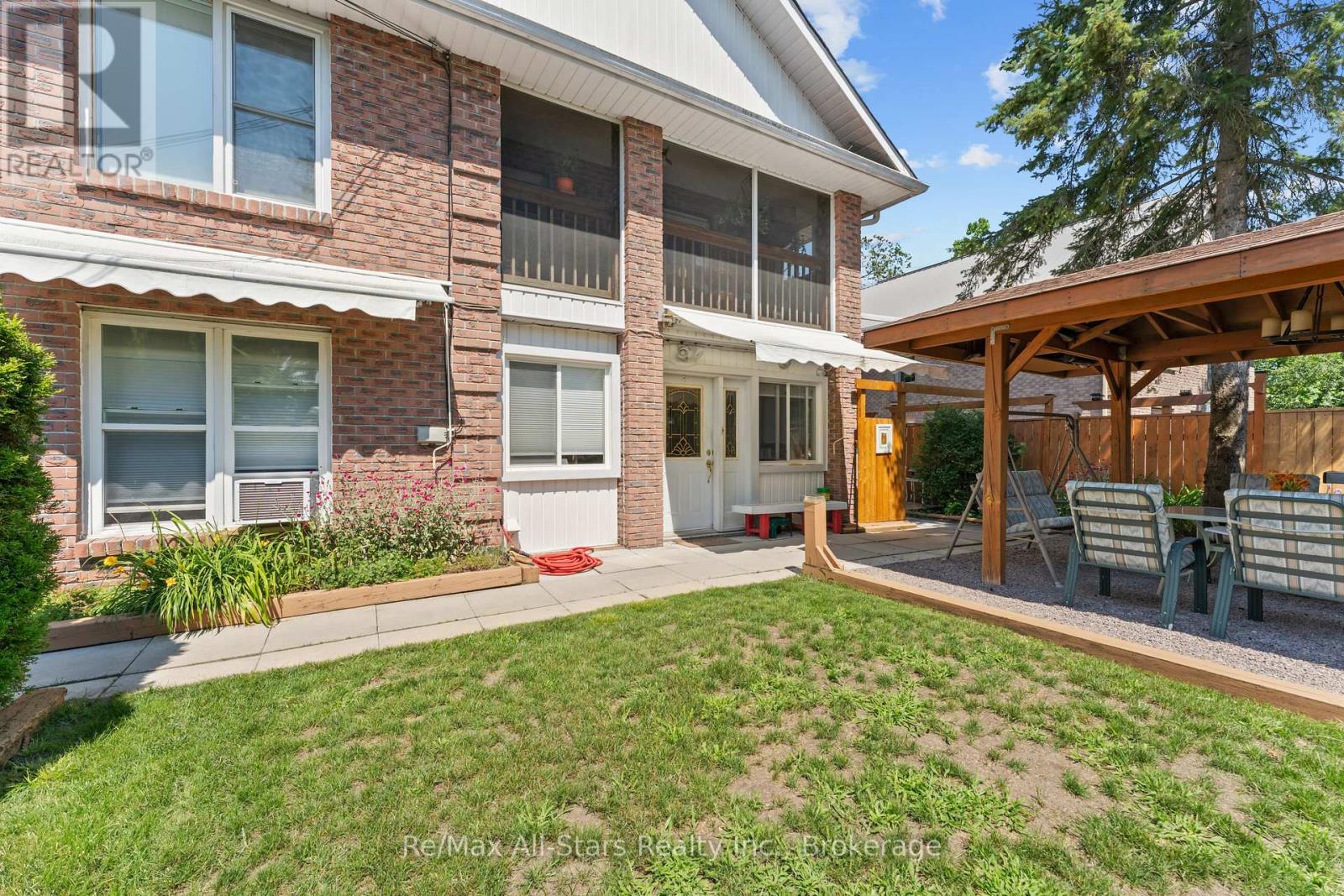 53 Helen Street Property Photo 27