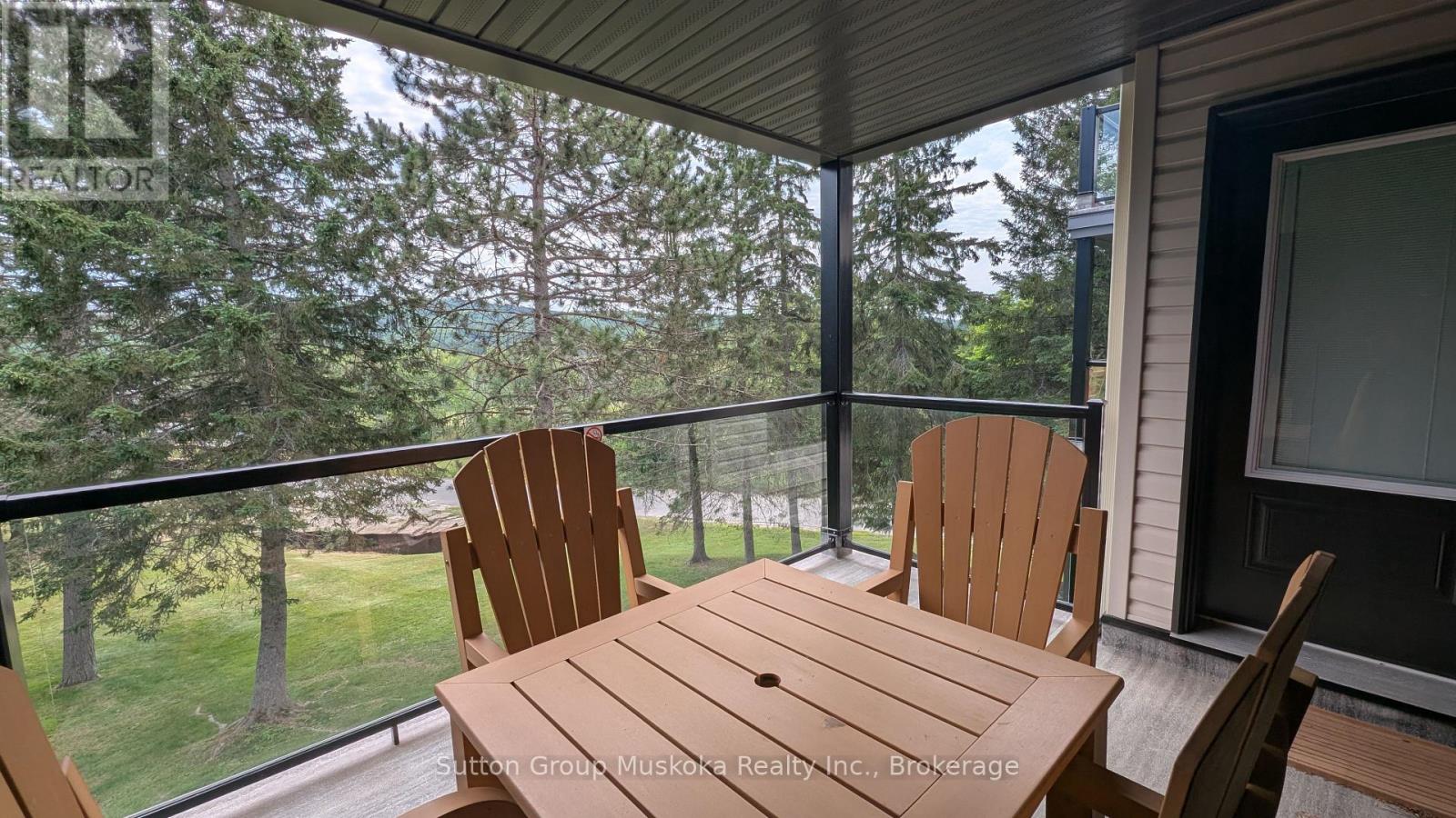 52-205 Deerhurst Drive Property Photo 3