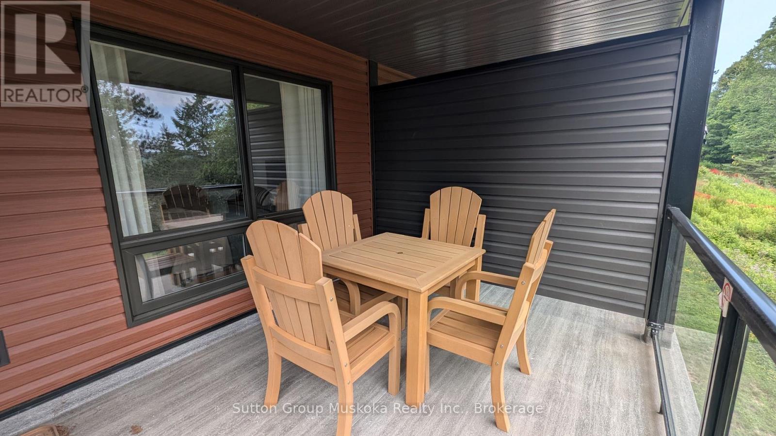 52-205 Deerhurst Drive Property Photo 13