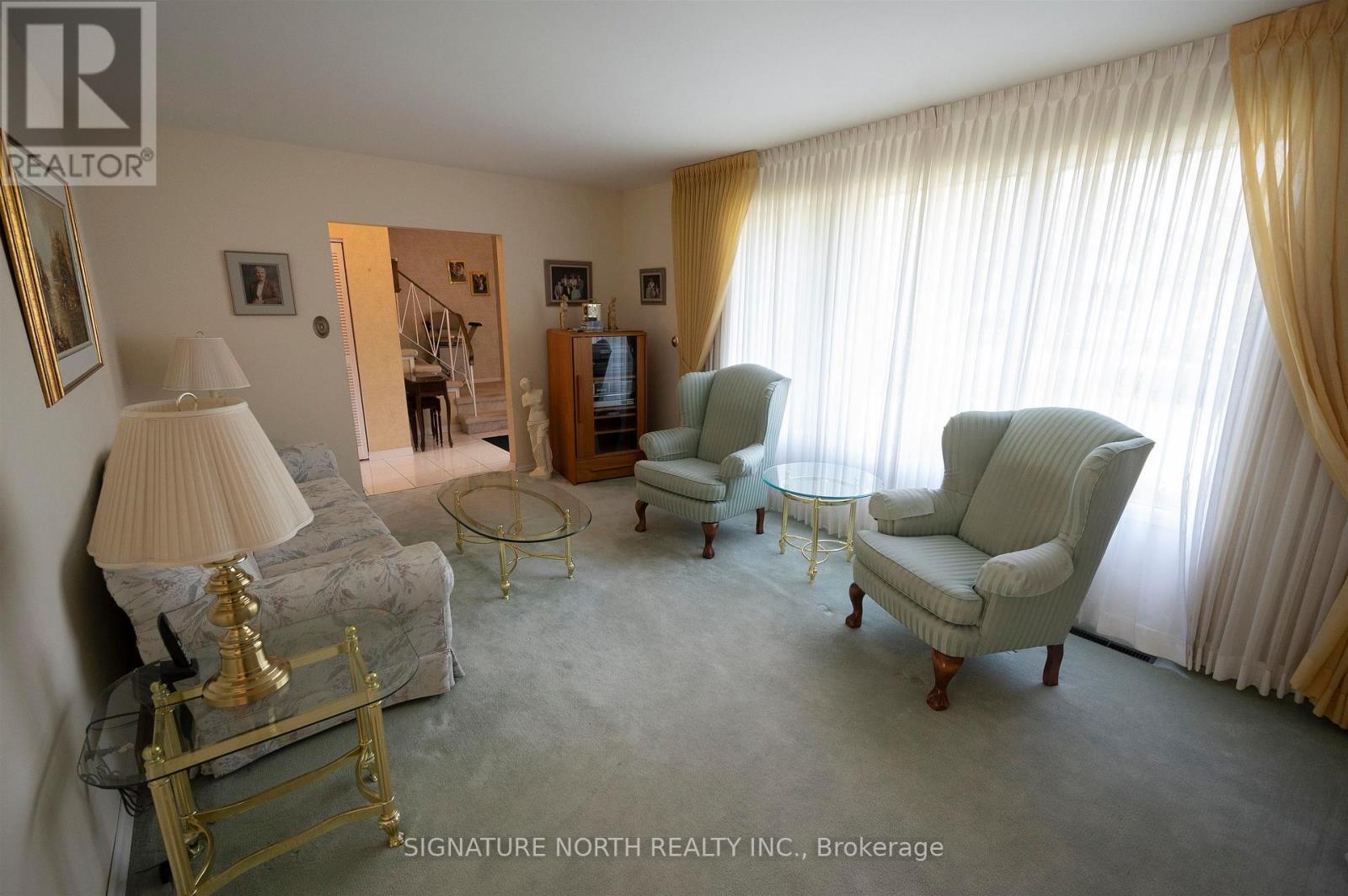 177 Whalen Street Property Photo 4