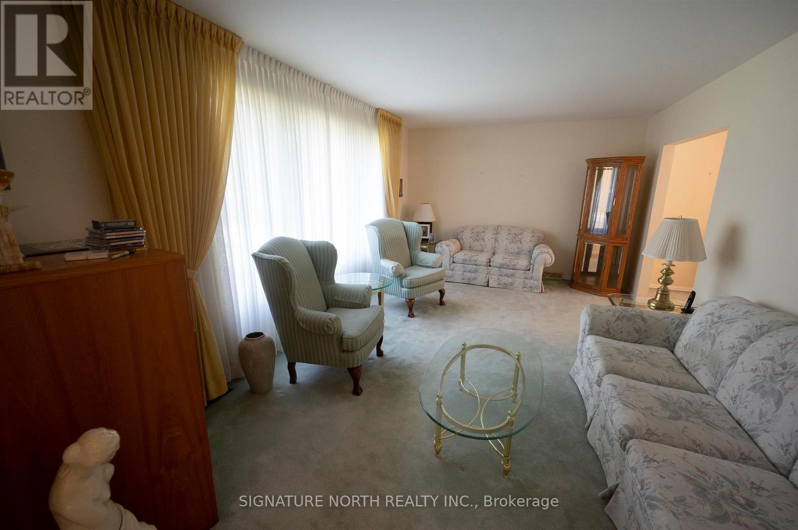 177 Whalen Street Property Photo 5