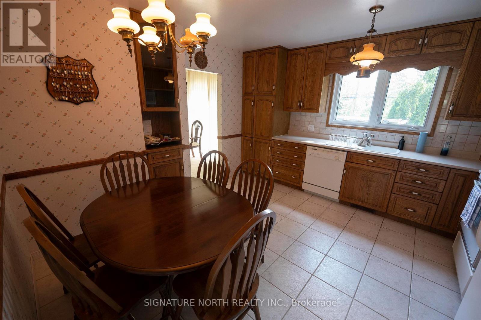 177 Whalen Street Property Photo 11