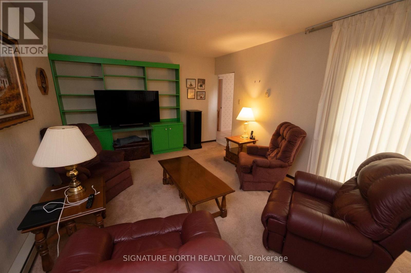 177 Whalen Street Property Photo 14