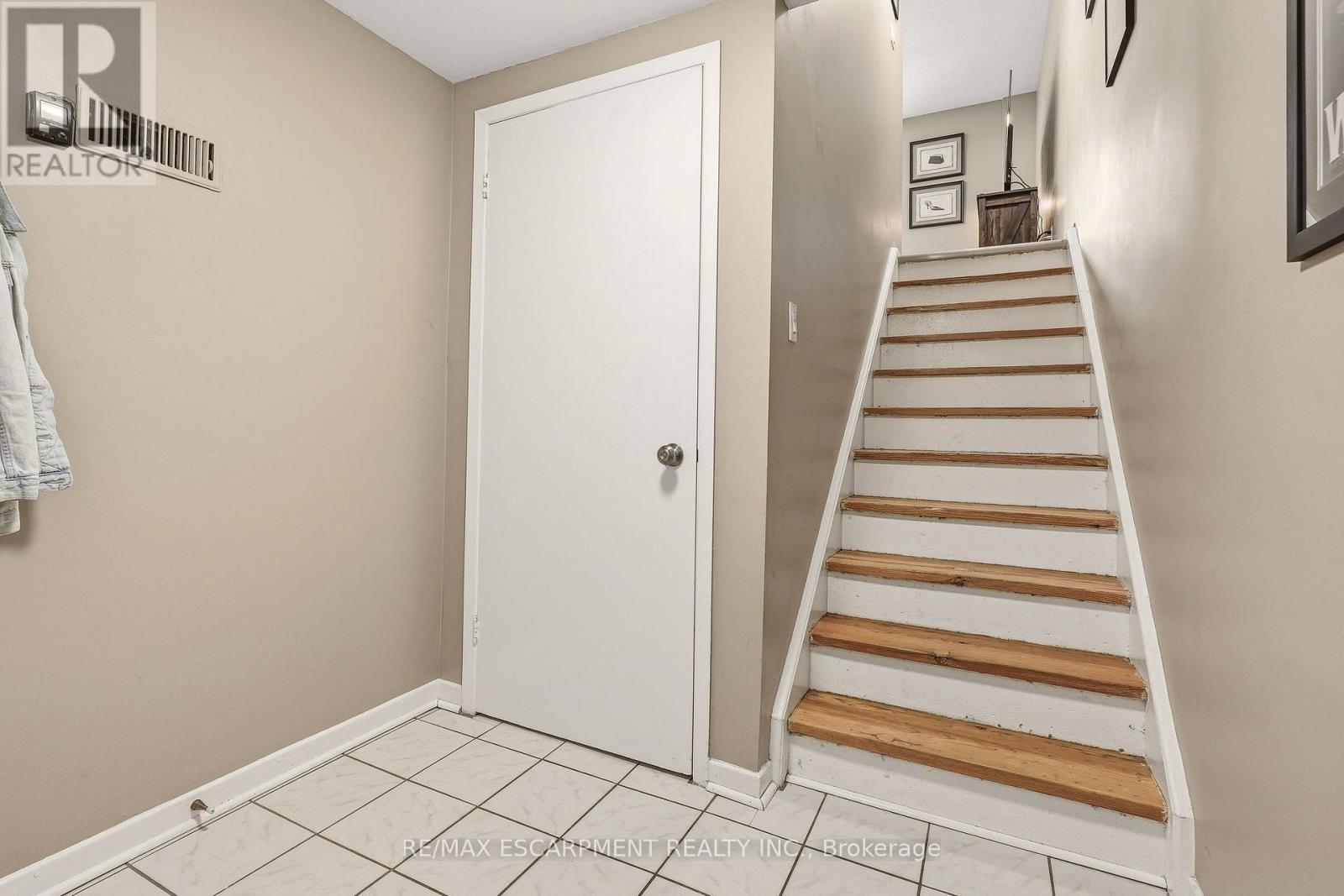 2 - 125 Bonaventure Drive Property Photo 7