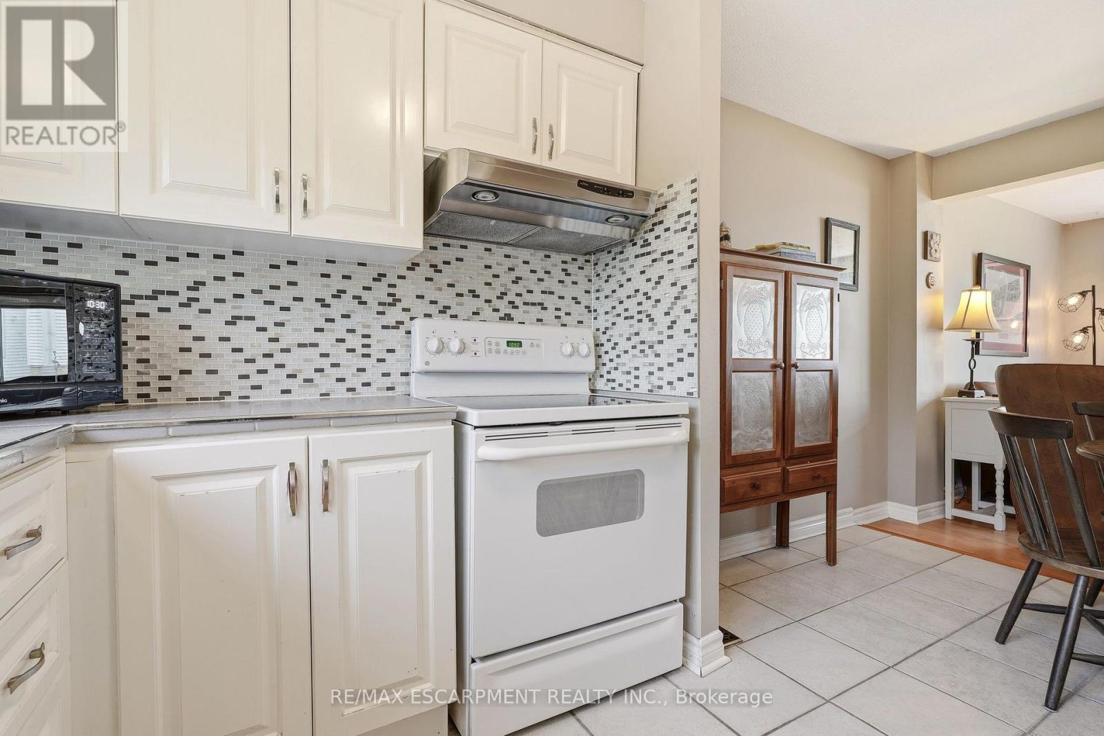 2 - 125 Bonaventure Drive Property Photo 20