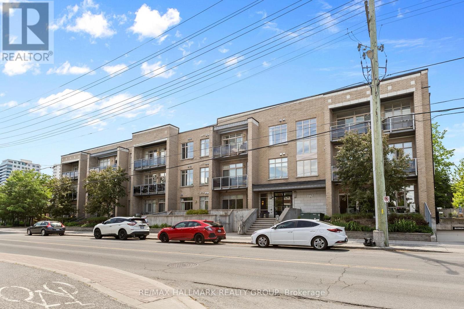 311 - 682 Churchill Avenue N Property Photo 2