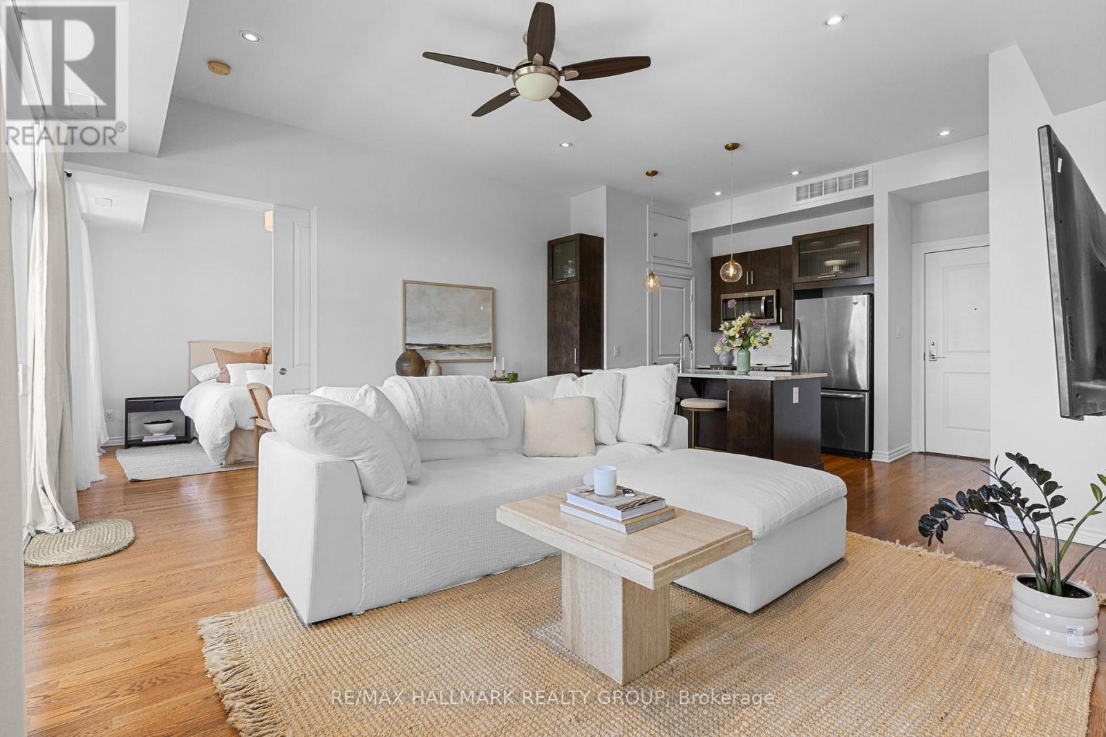 311 - 682 Churchill Avenue N Property Photo 5