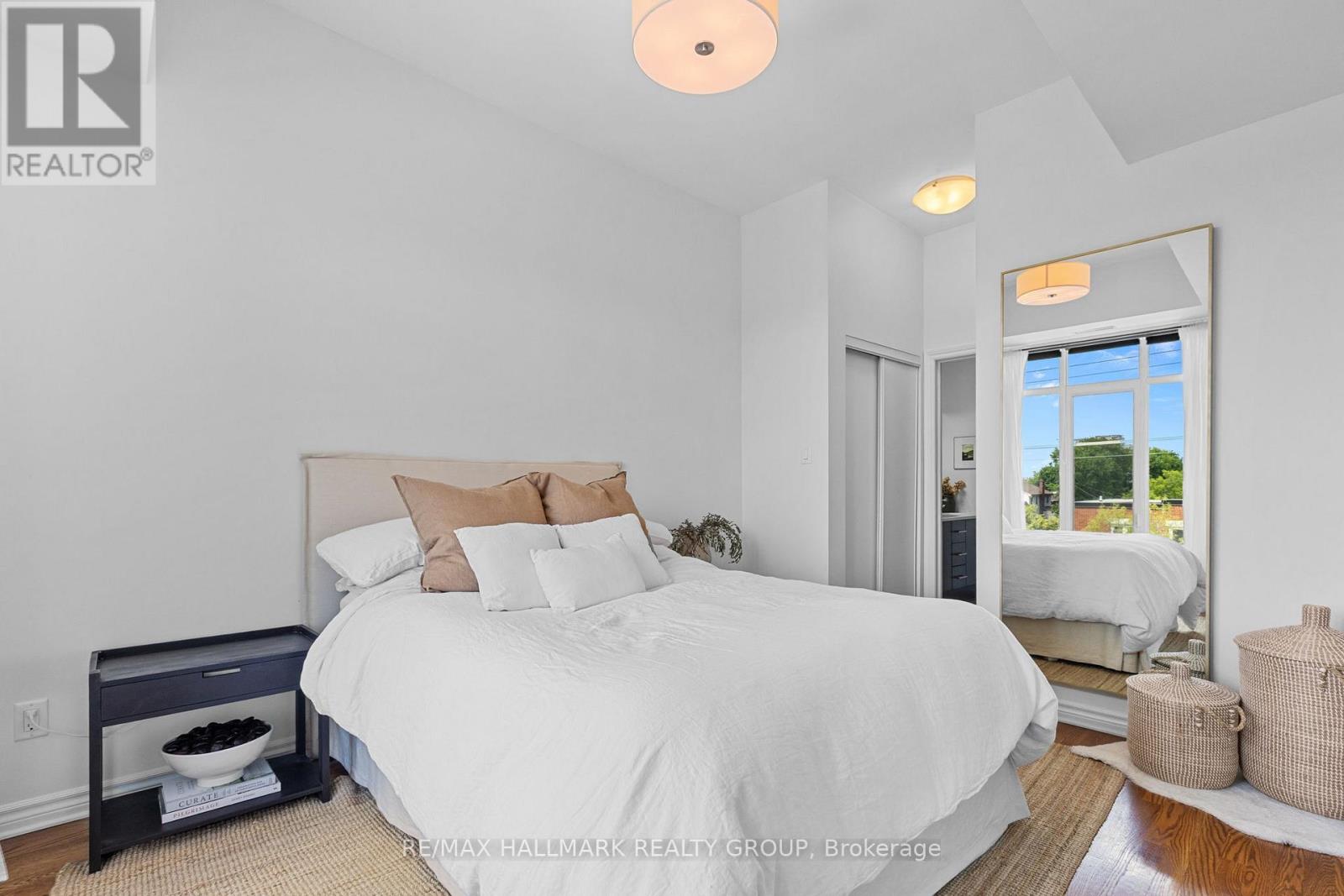 311 - 682 Churchill Avenue N Property Photo 19