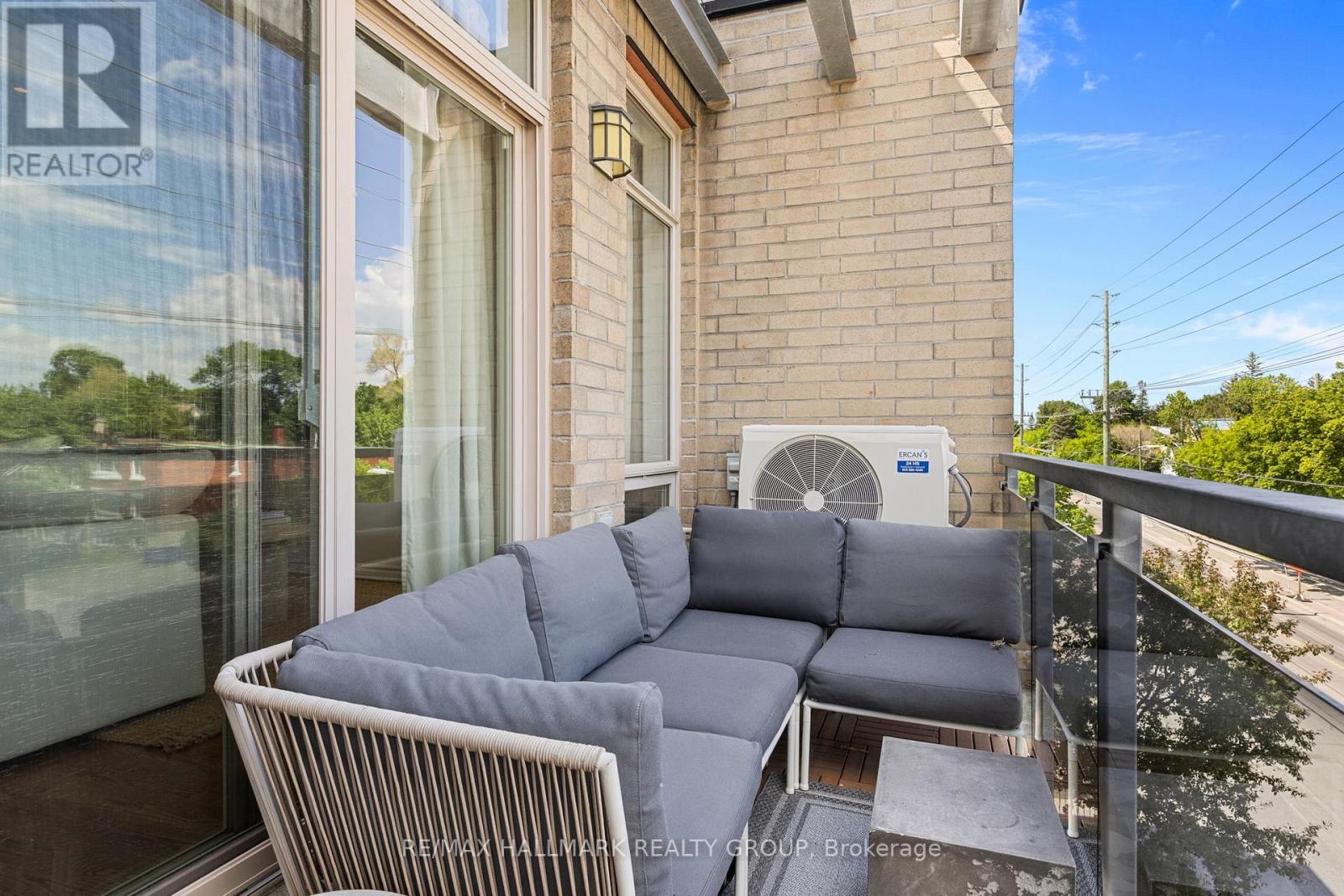 311 - 682 Churchill Avenue N Property Photo 39