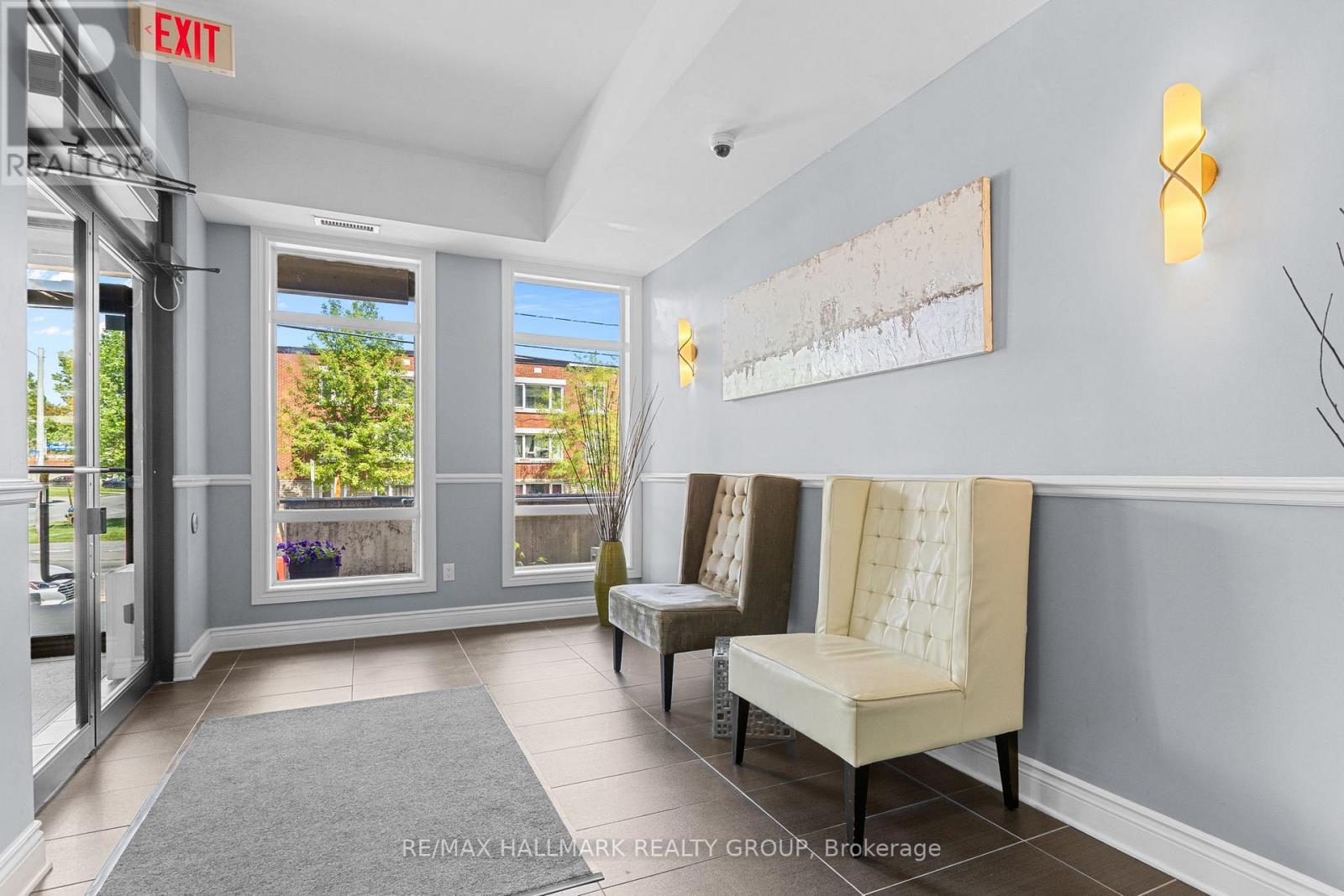 311 - 682 Churchill Avenue N Property Photo 44