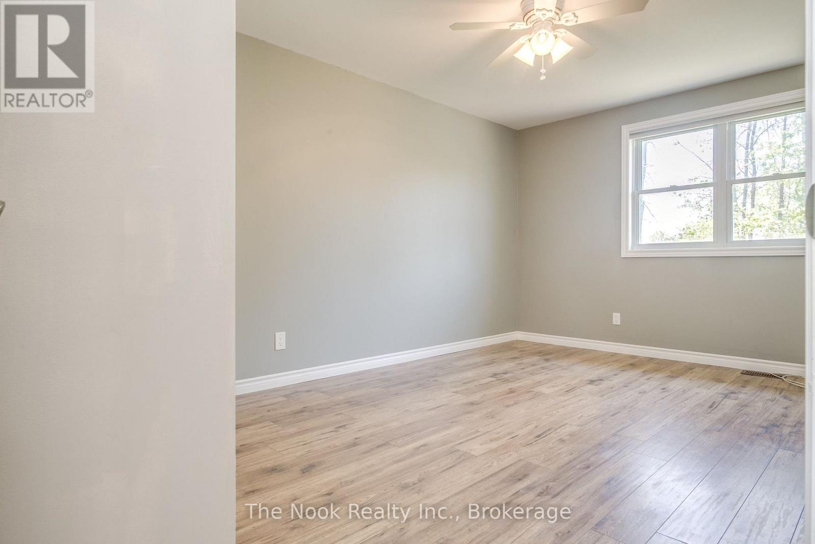 95 Peacock Boulevard Property Photo 7