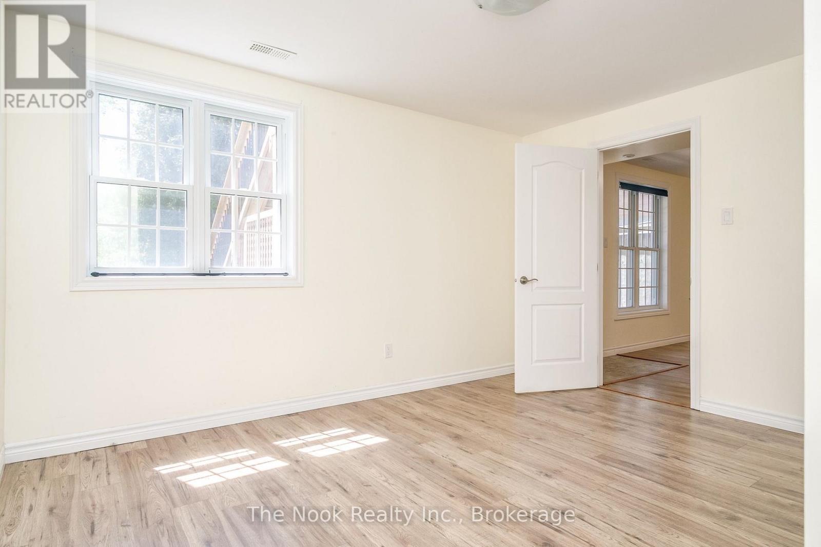 95 Peacock Boulevard Property Photo 20